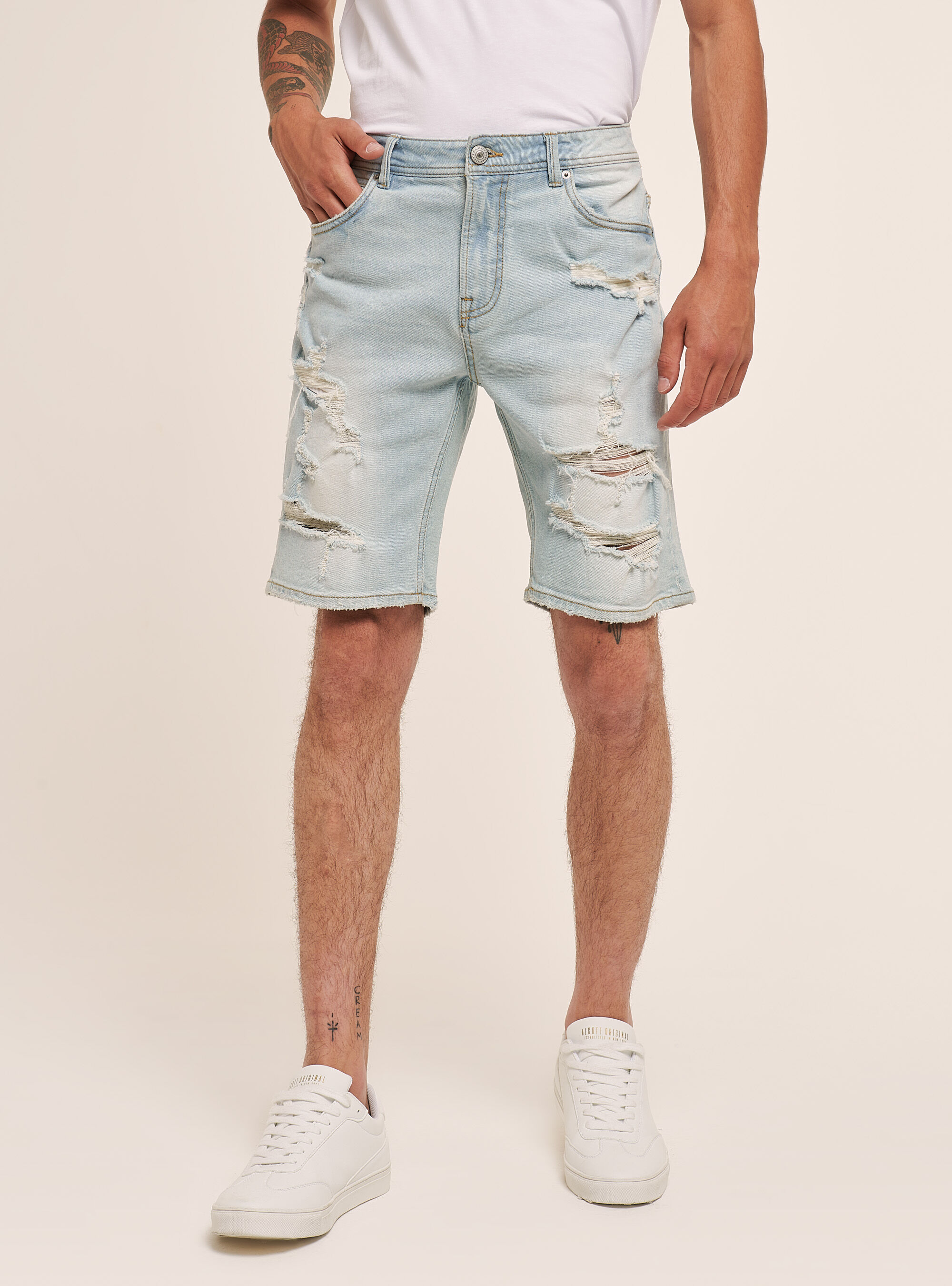 Bermuda in denim comfort fit con strappi | Alcott | Bermuda Uomo