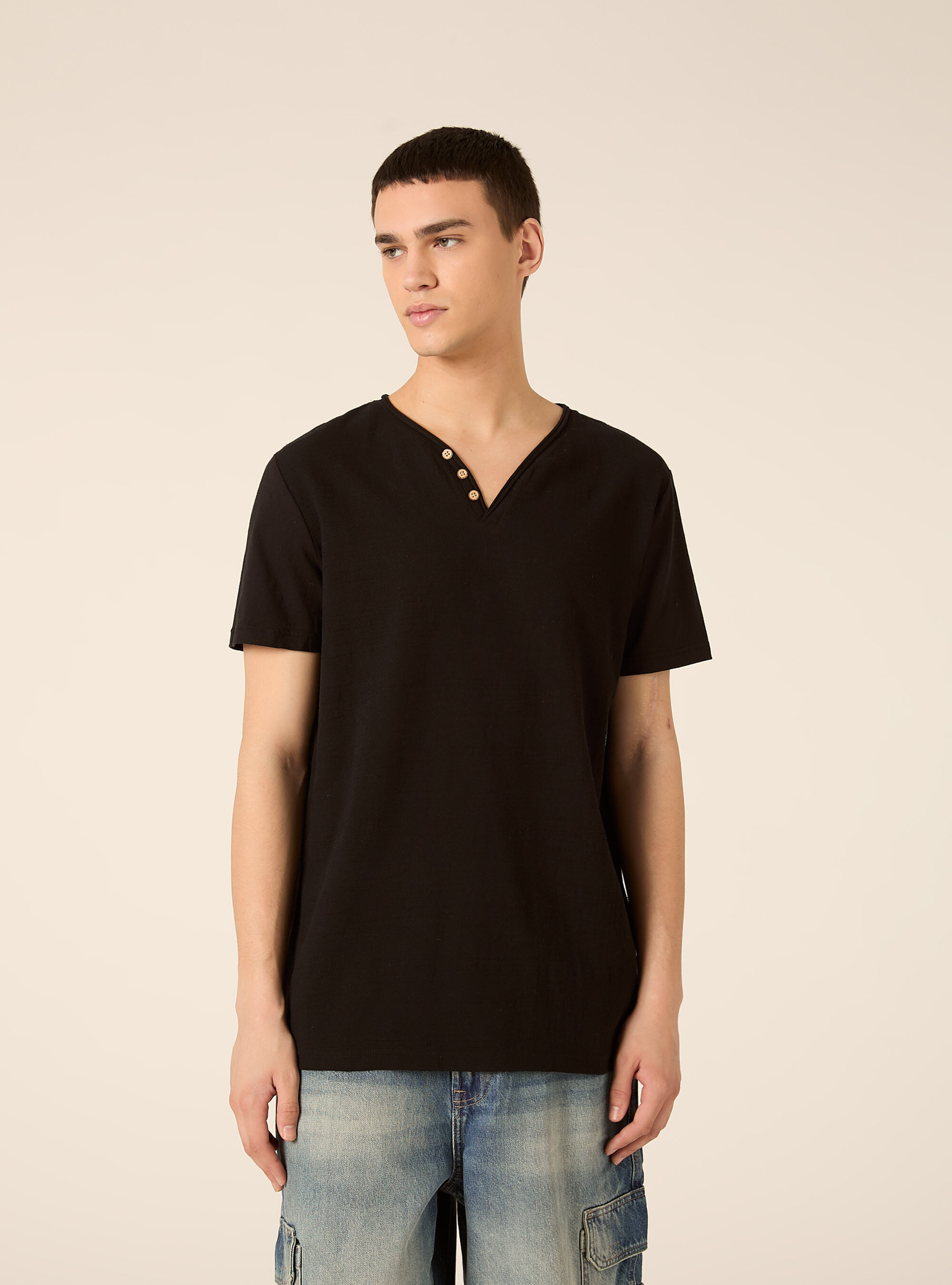 V-neck linen blend T-shirt