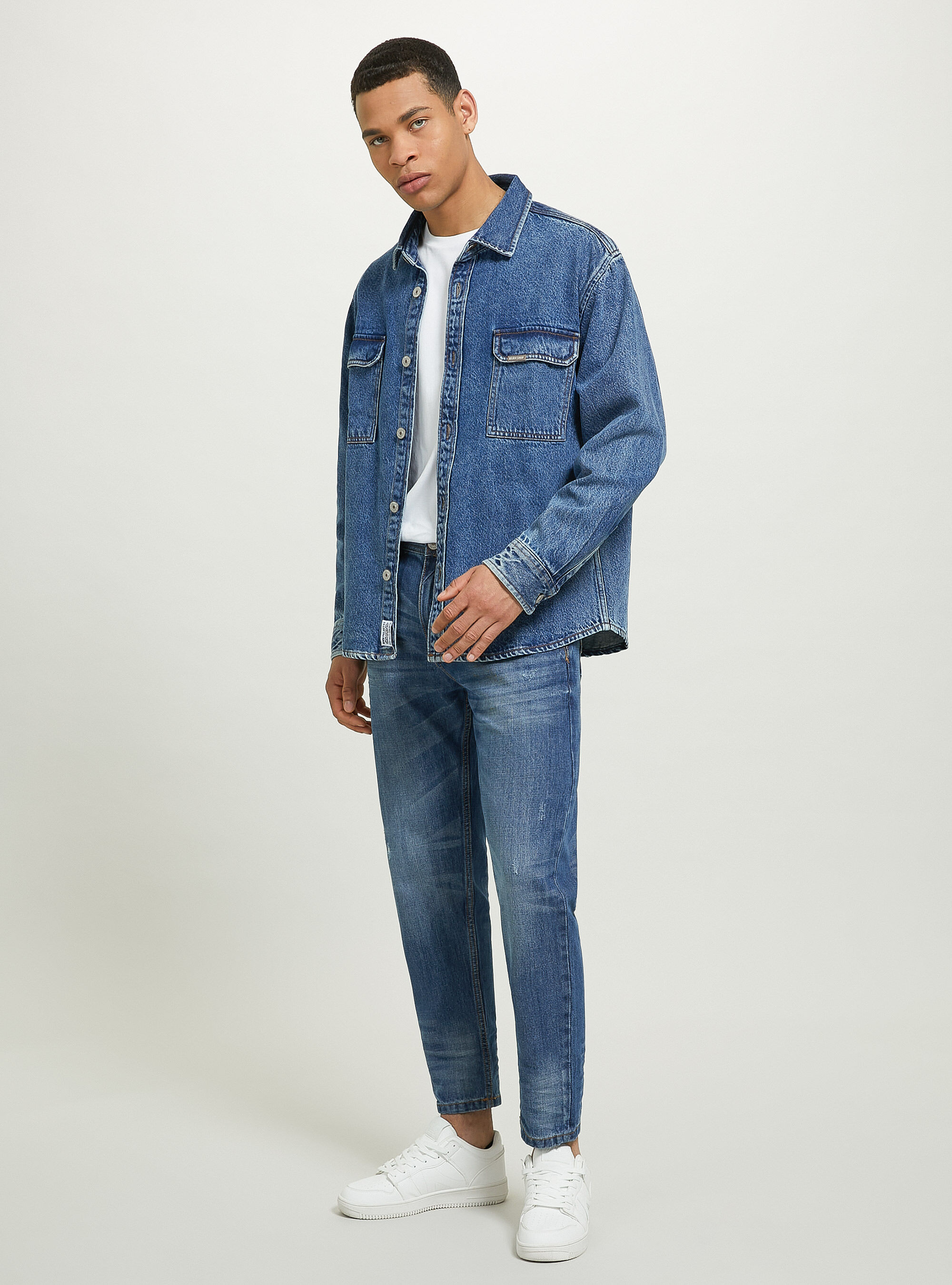 Camicia bianca online oversize uomo