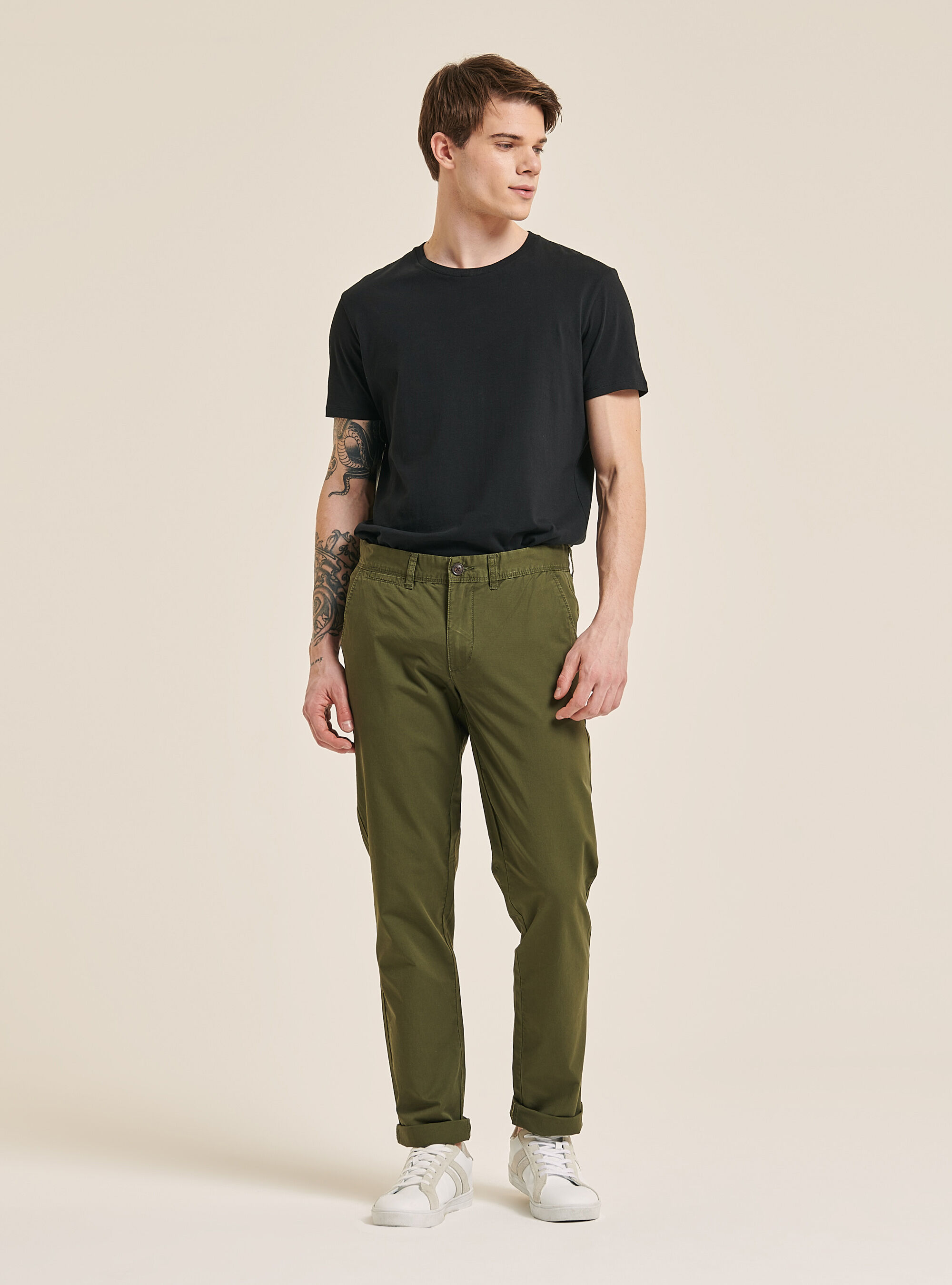 Pantalon en serg&eacute;, C0613 GREEN