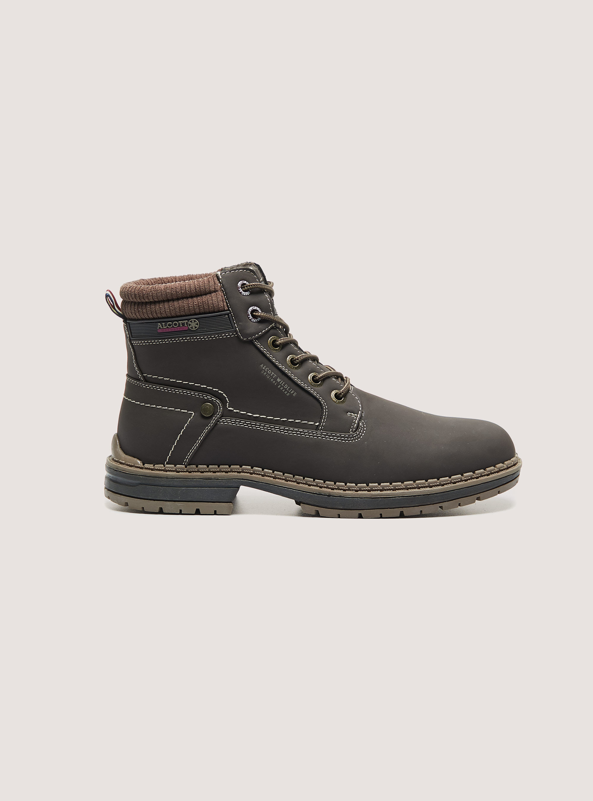 Scarpe con stringhe discount
