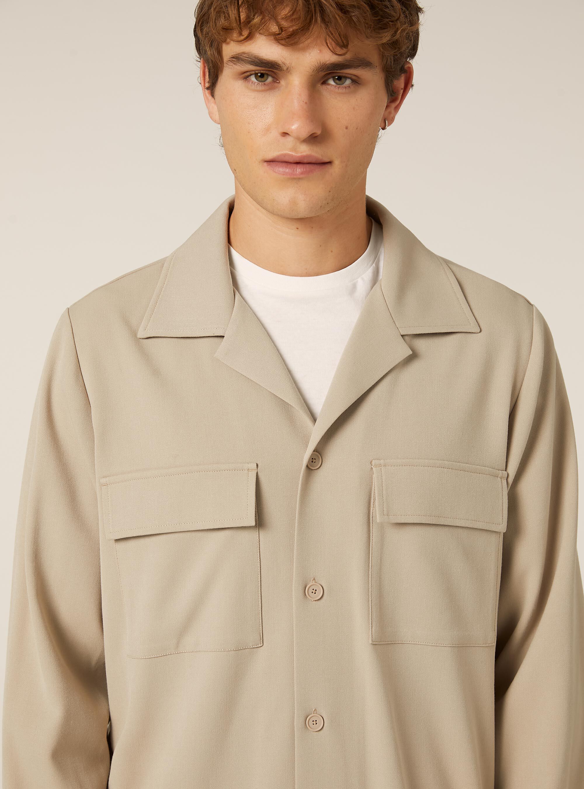 Camicia in twill con tasconi, BG1 BEIGE DARK