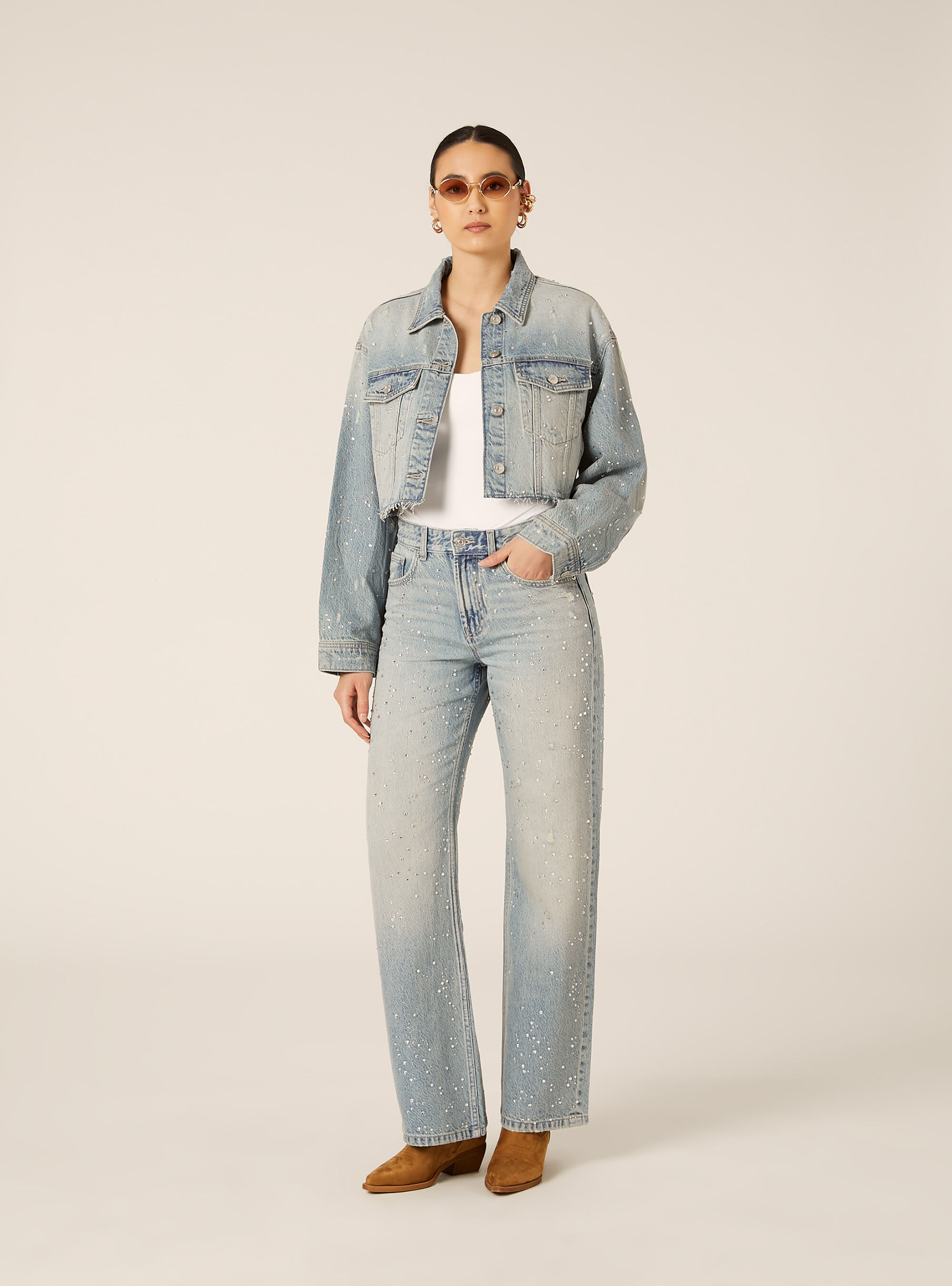 Jeans straight in denim con strass