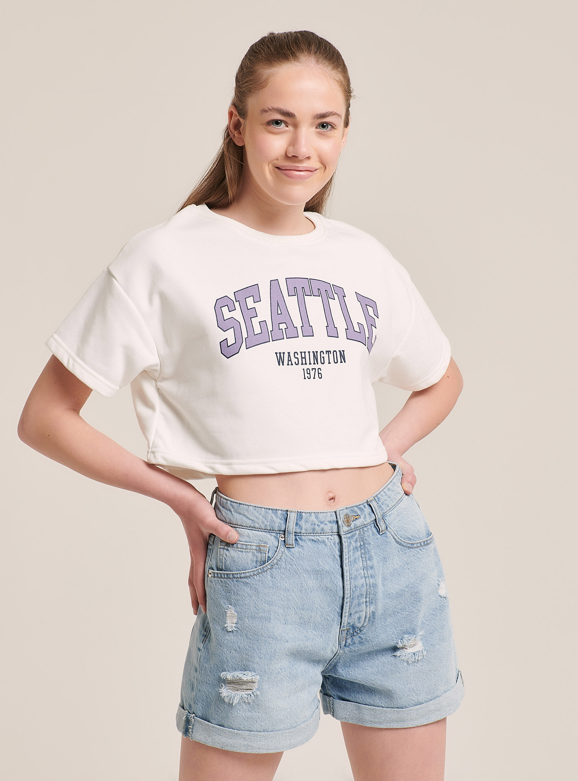 Cropped college sweatshirt online