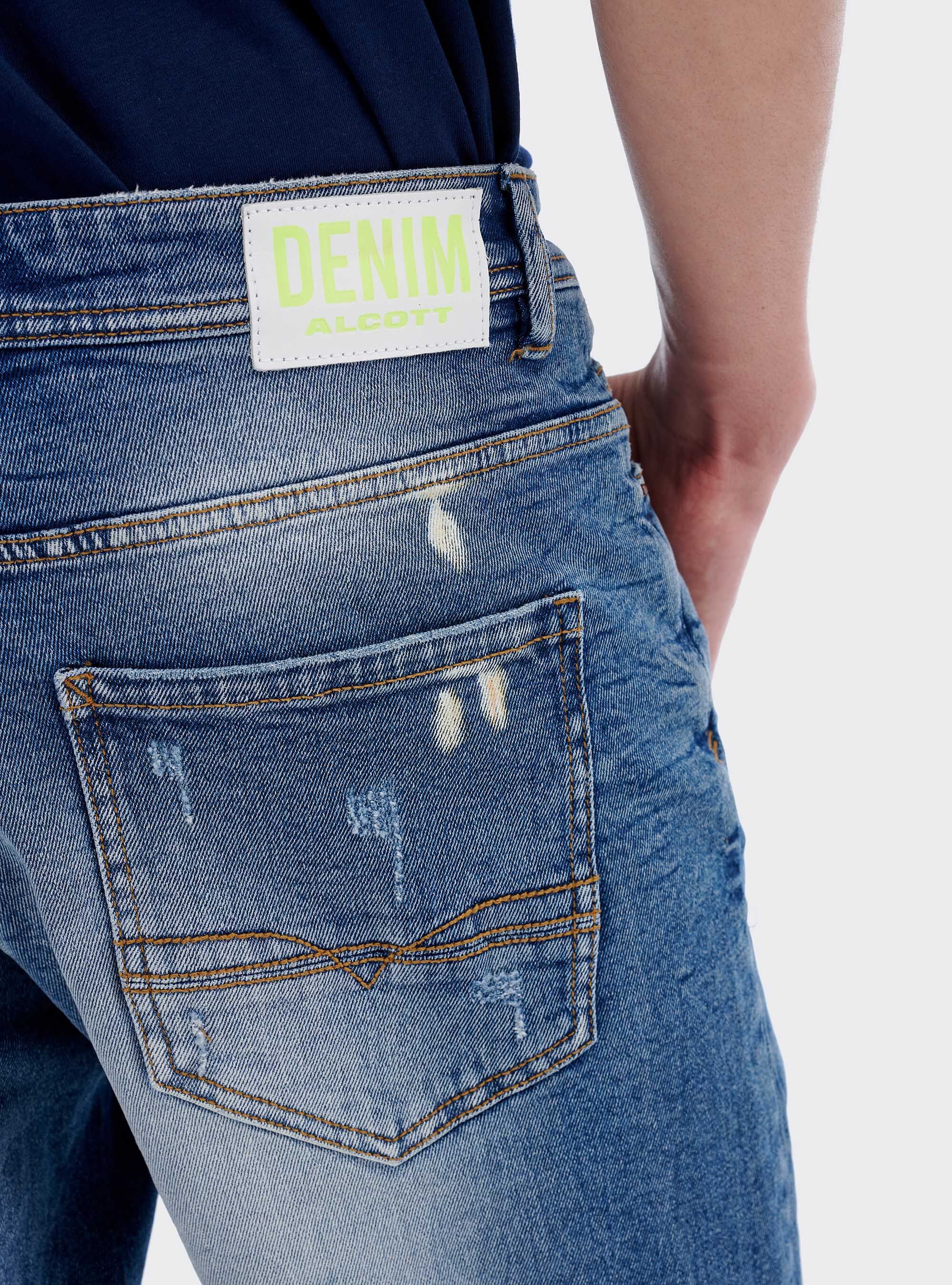 Denim Slim Bermuda with scratches