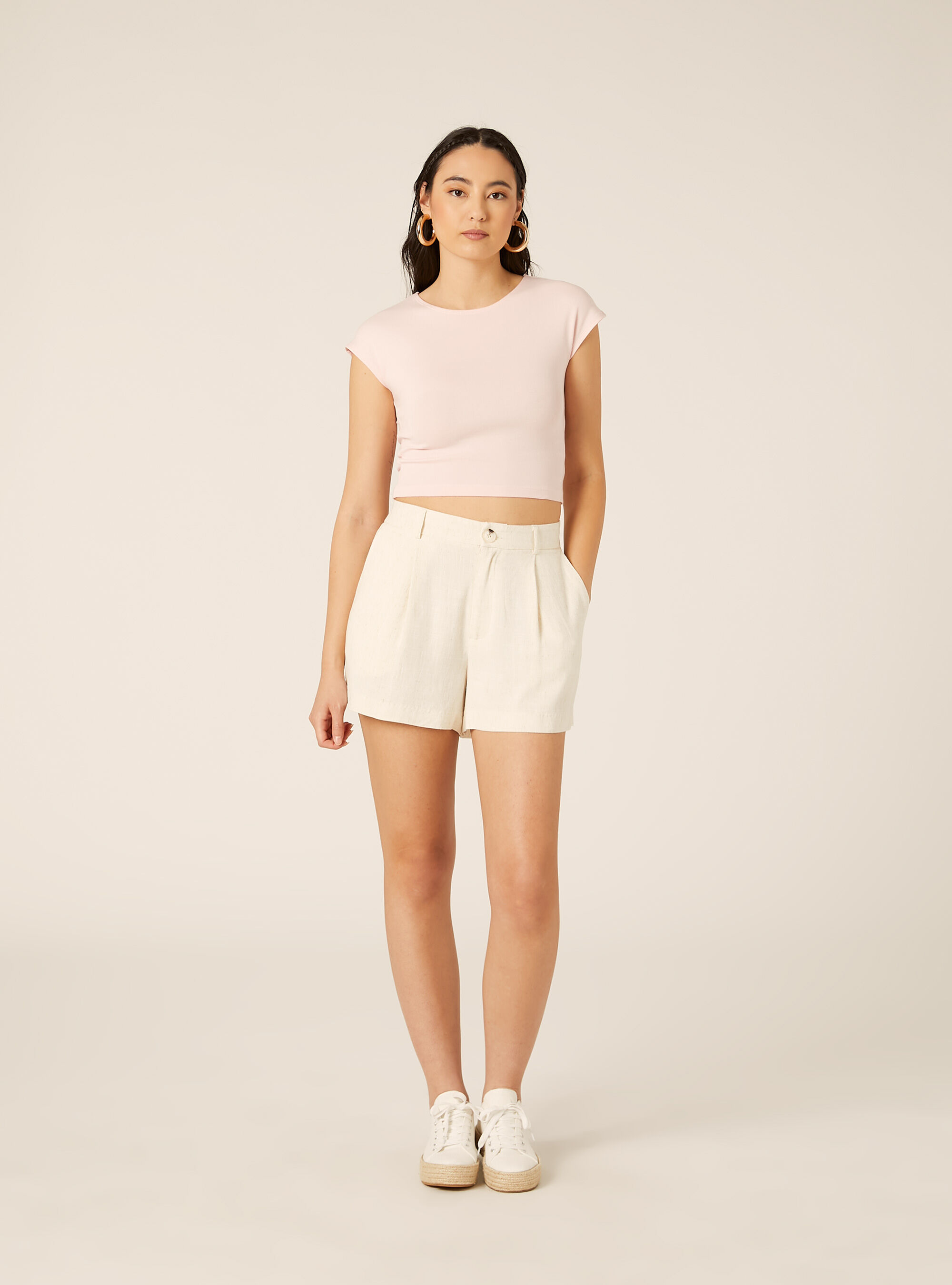 T-shirt crop con con maniche ad aletta