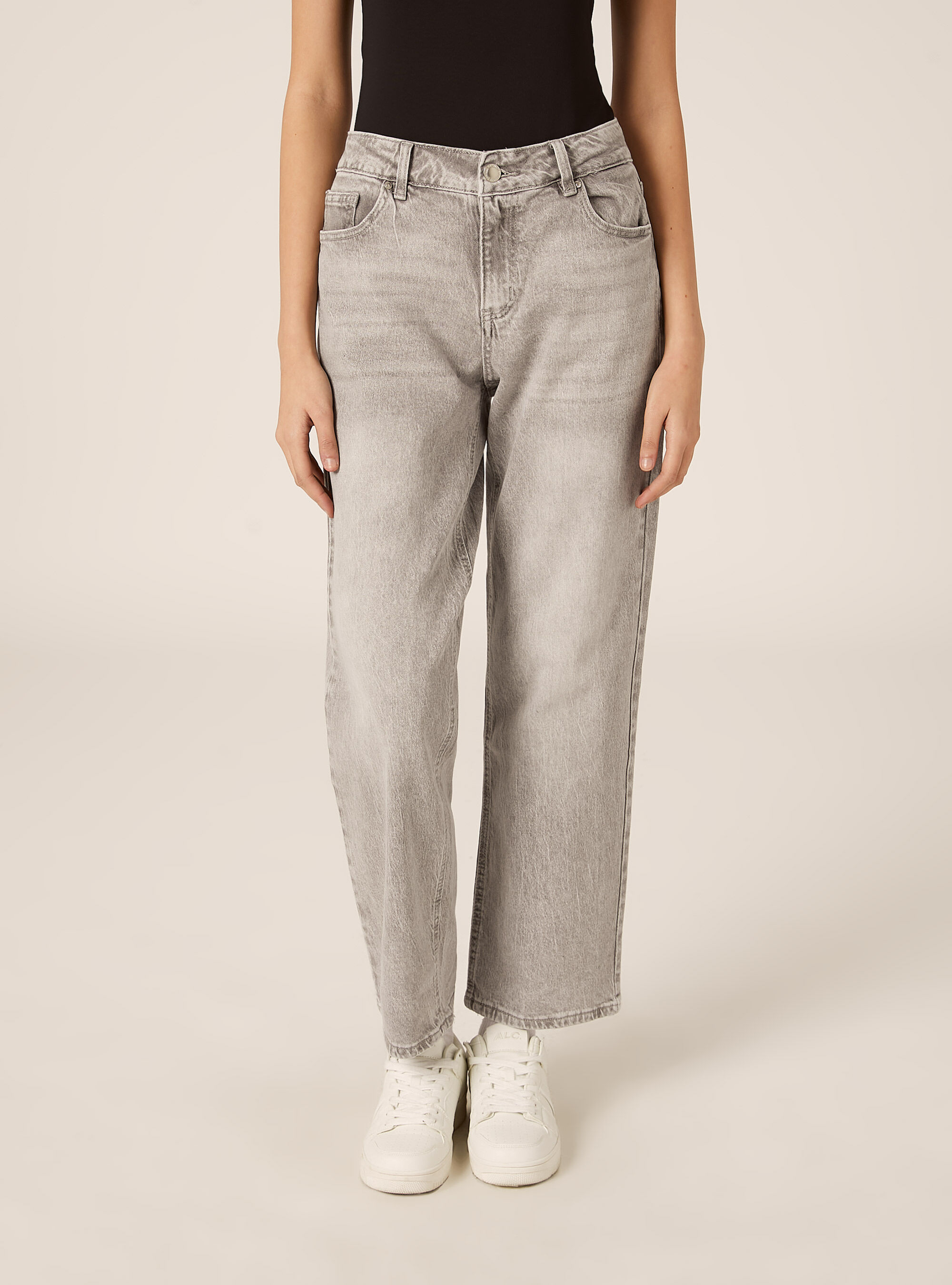 Straight fit jeans with bows