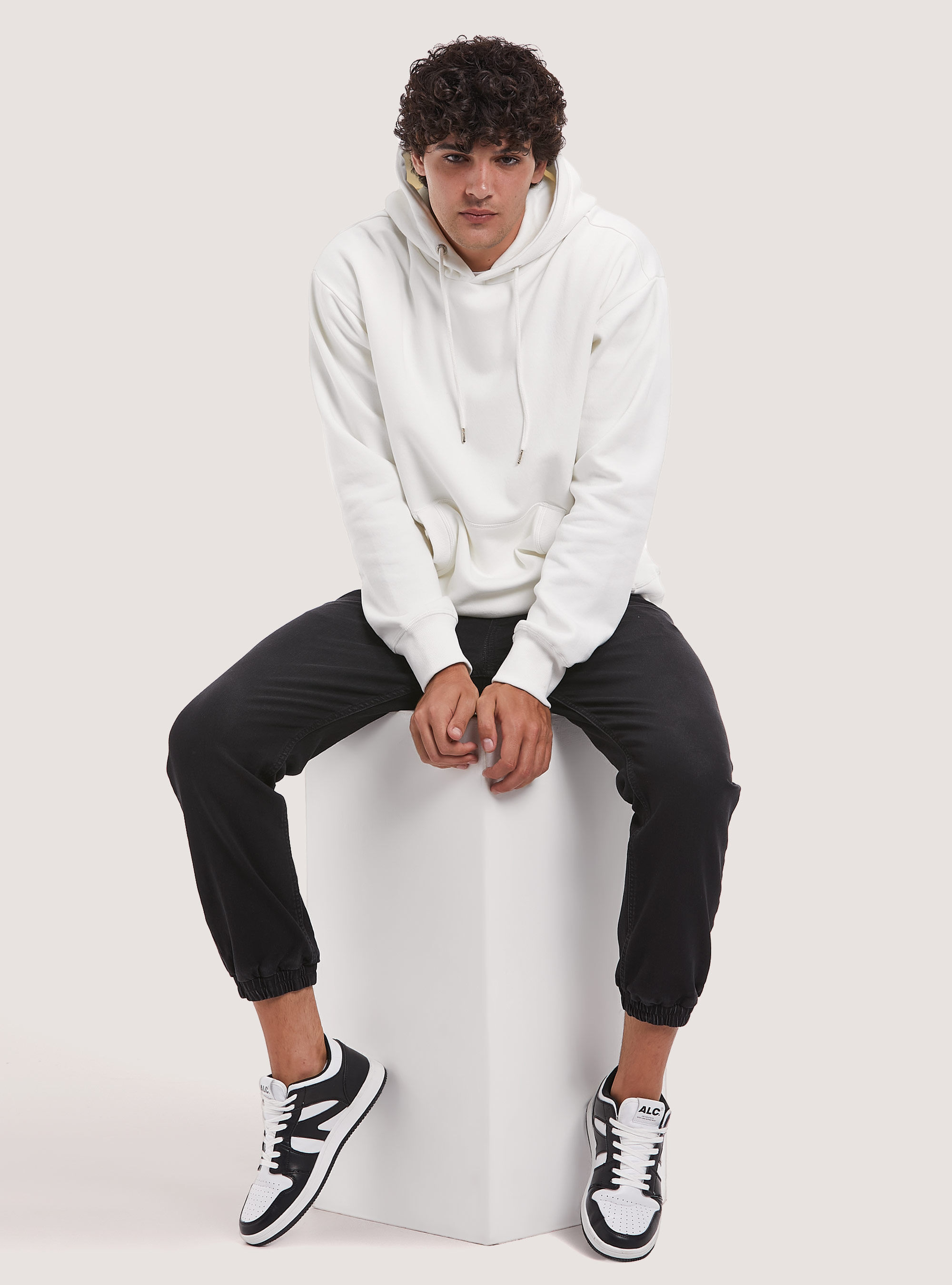 Sweatshirt with hood and pouch pocket, WH2 WHITE