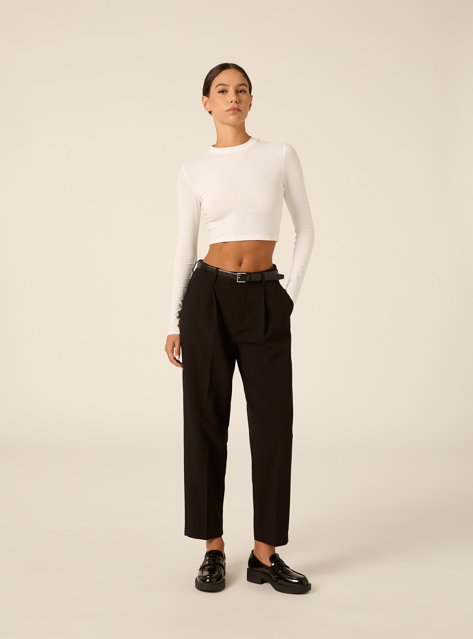 Tapered tailored trousers with pleats and belt, BK1 BLACK