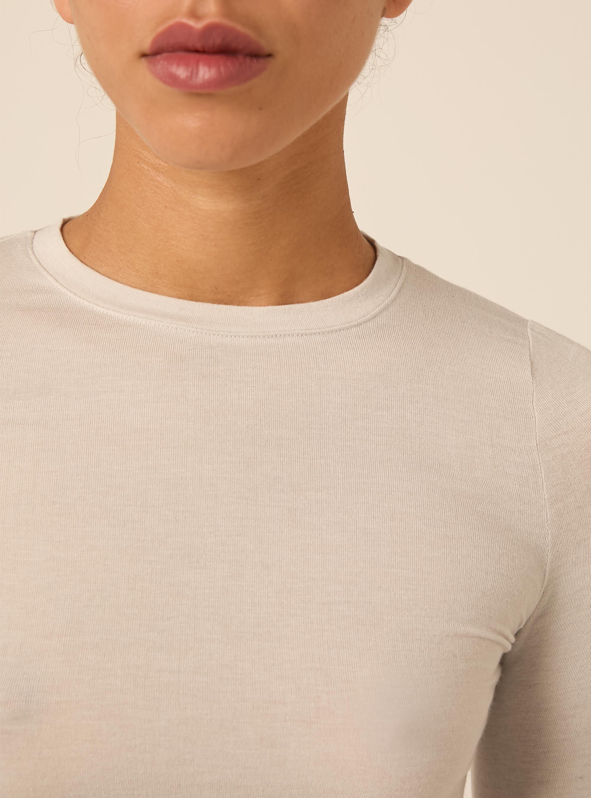 Camiseta de manga larga con cuello redondo en mezcla de cashmere