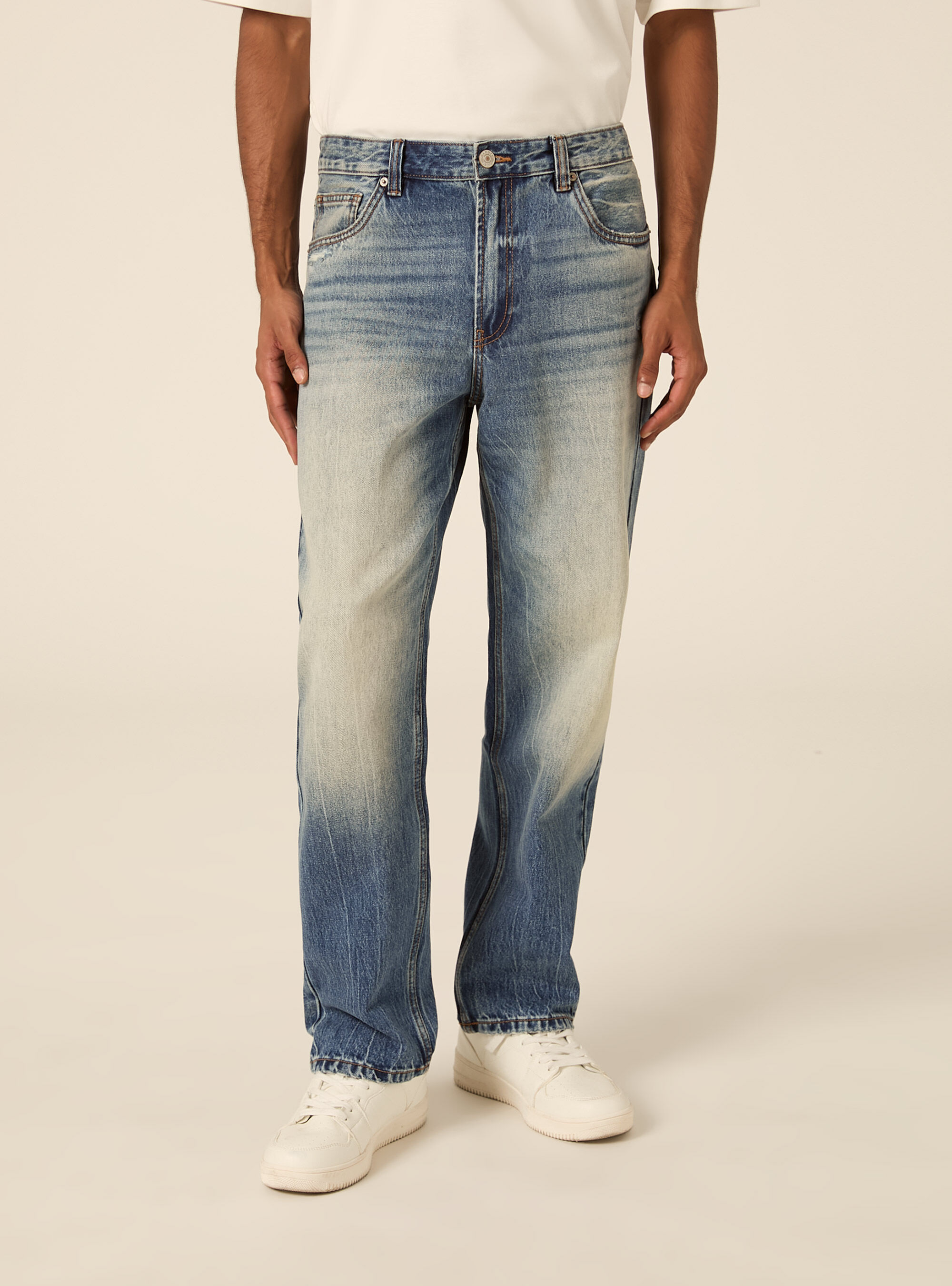 Pantalone in denim tapered fit