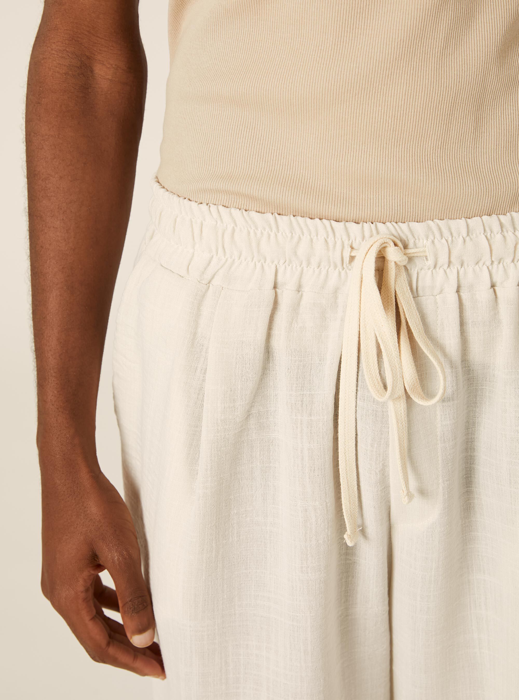 Bermudas aus Flammgarn-Gewebe, WH1 OFF WHITE