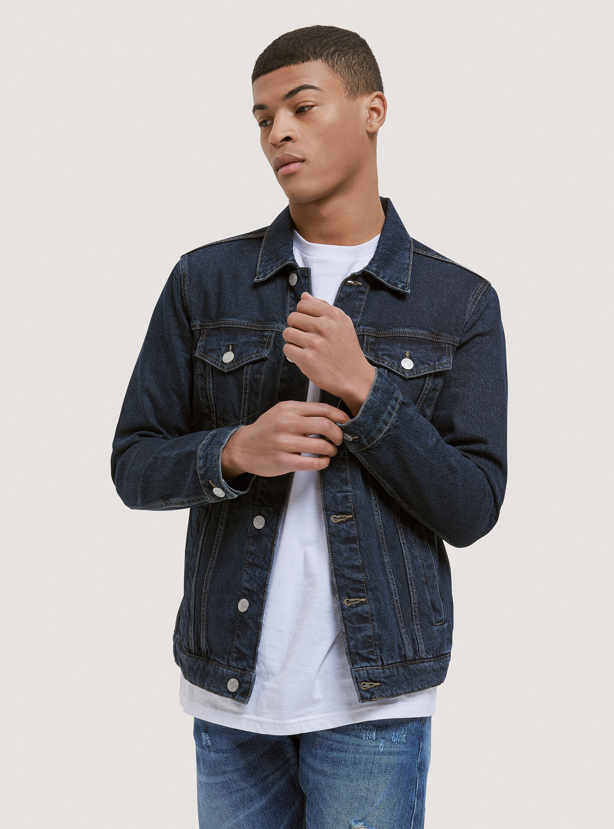 Regular fit denim jacket