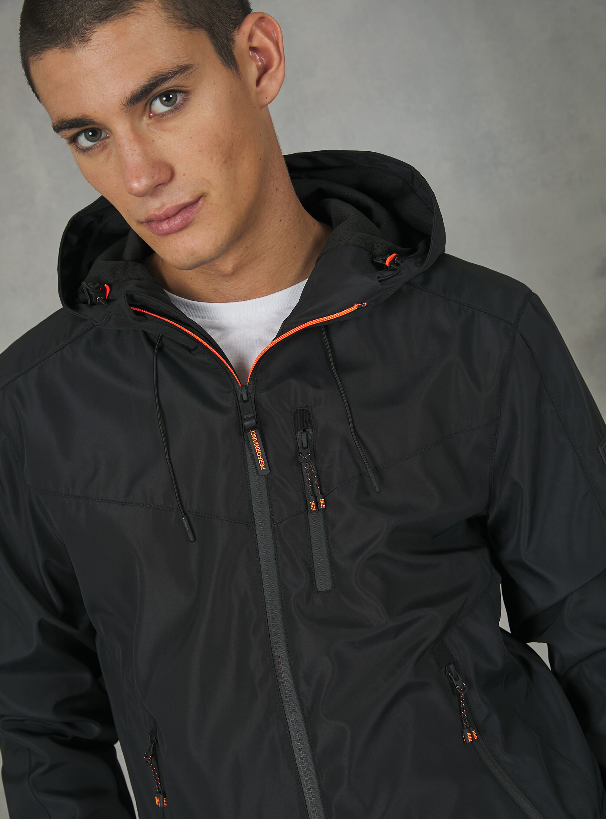 Cazadora cortaviento con capucha, BK1 BLACK