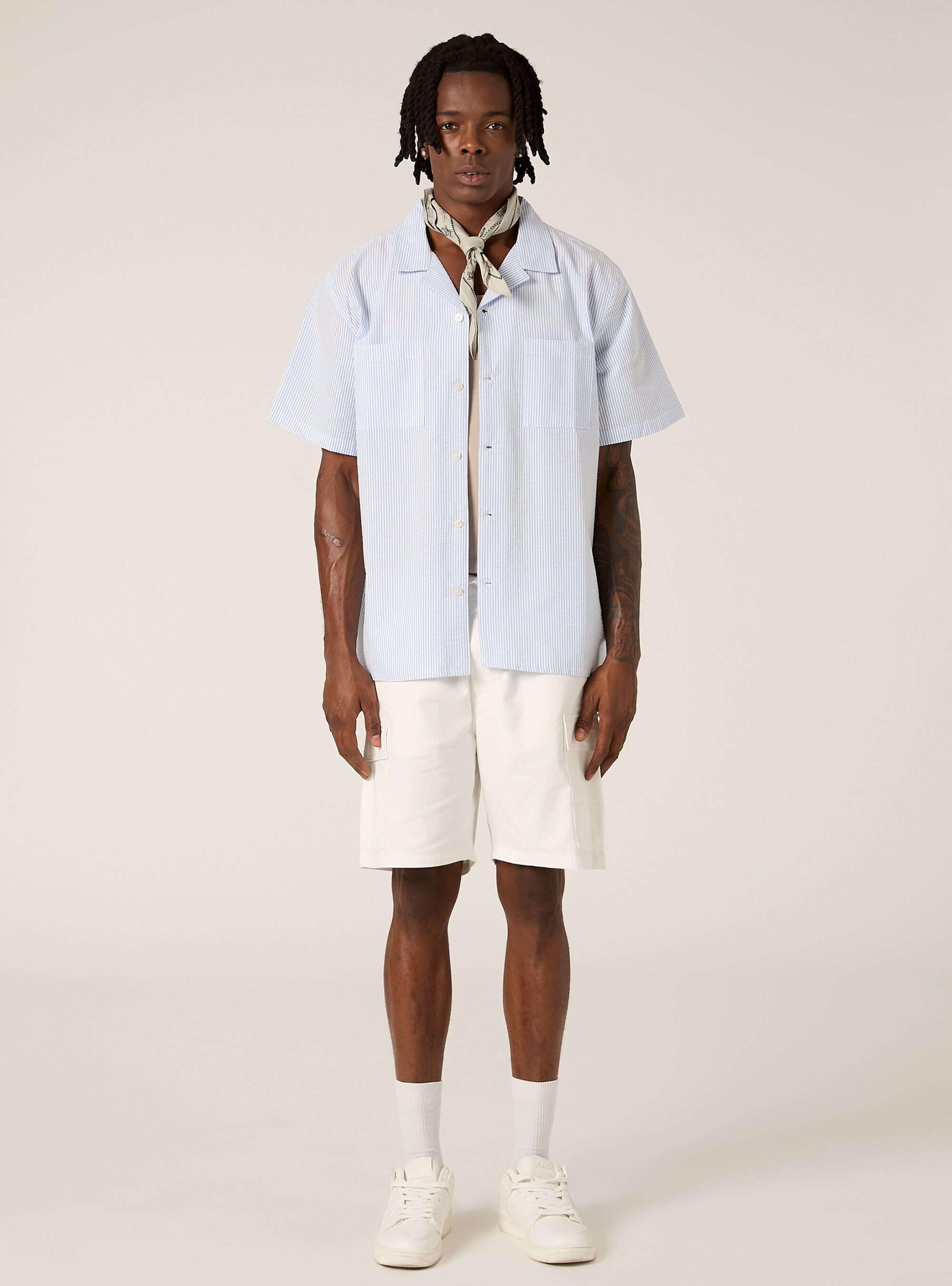 Camisa de rayas de manga corta