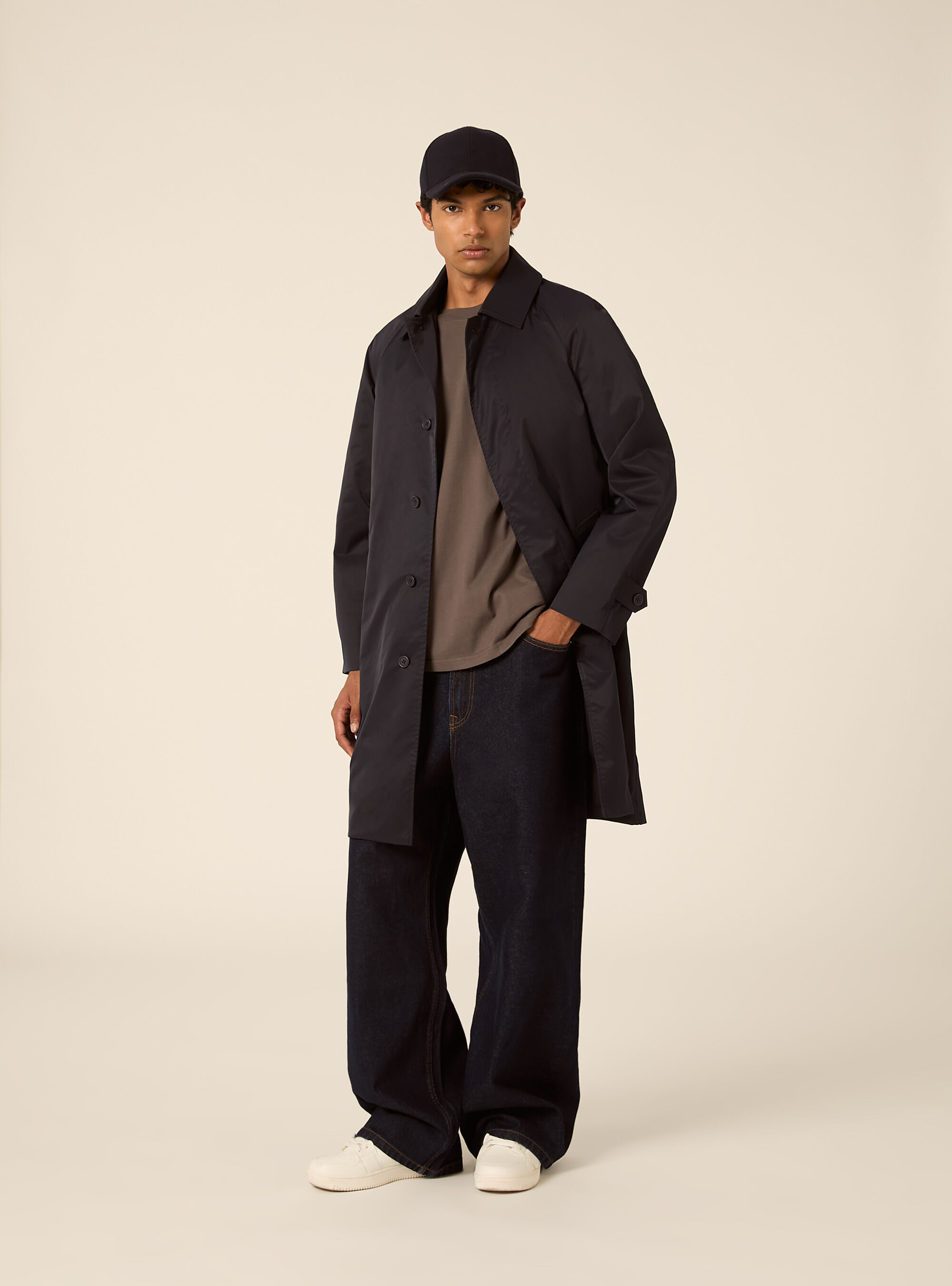 Mid length single breasted trench coat