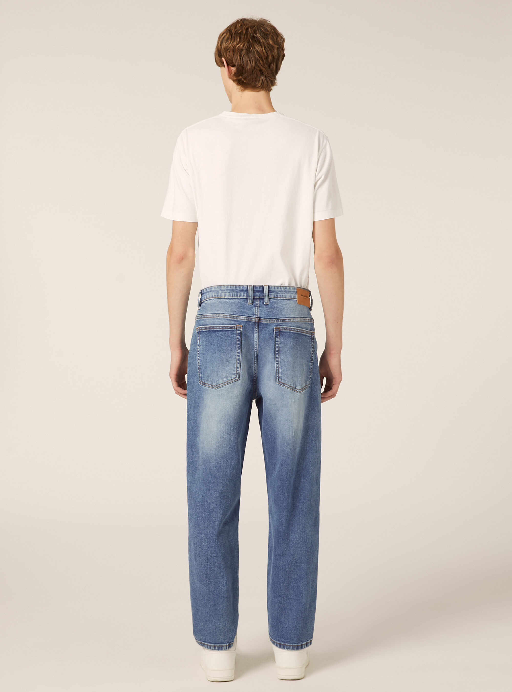 Jeans coupe d&eacute;contract&eacute;e, D003 MEDIUM BLUE