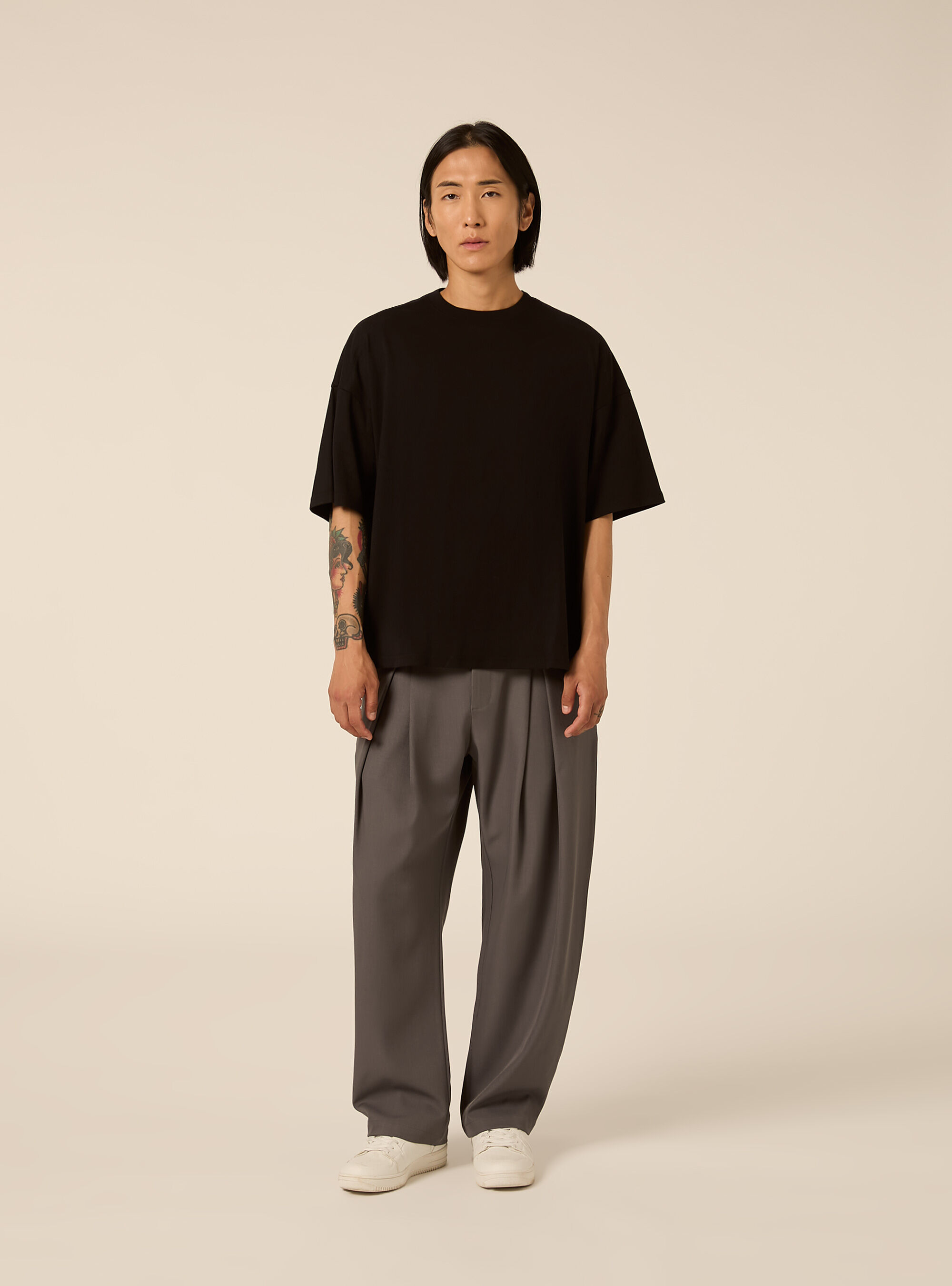 Pantaloni baggy con piega