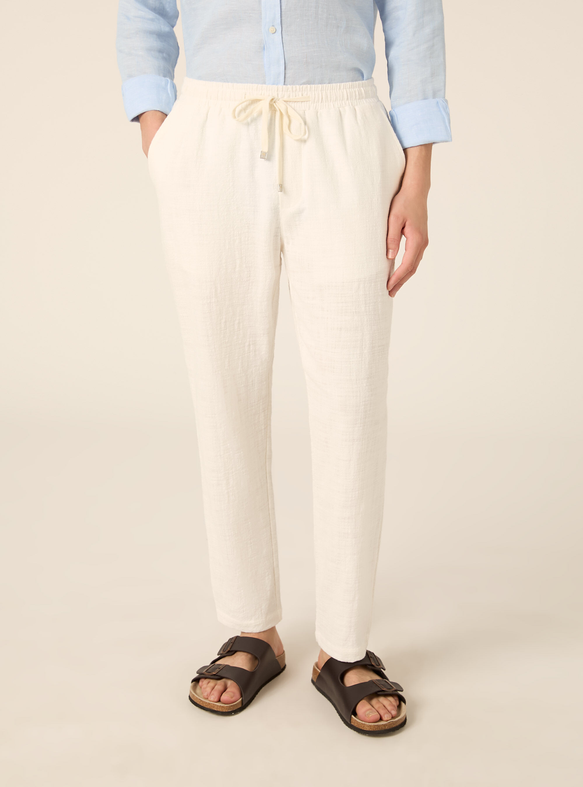 Pantaloni in cotone con laccio in vita