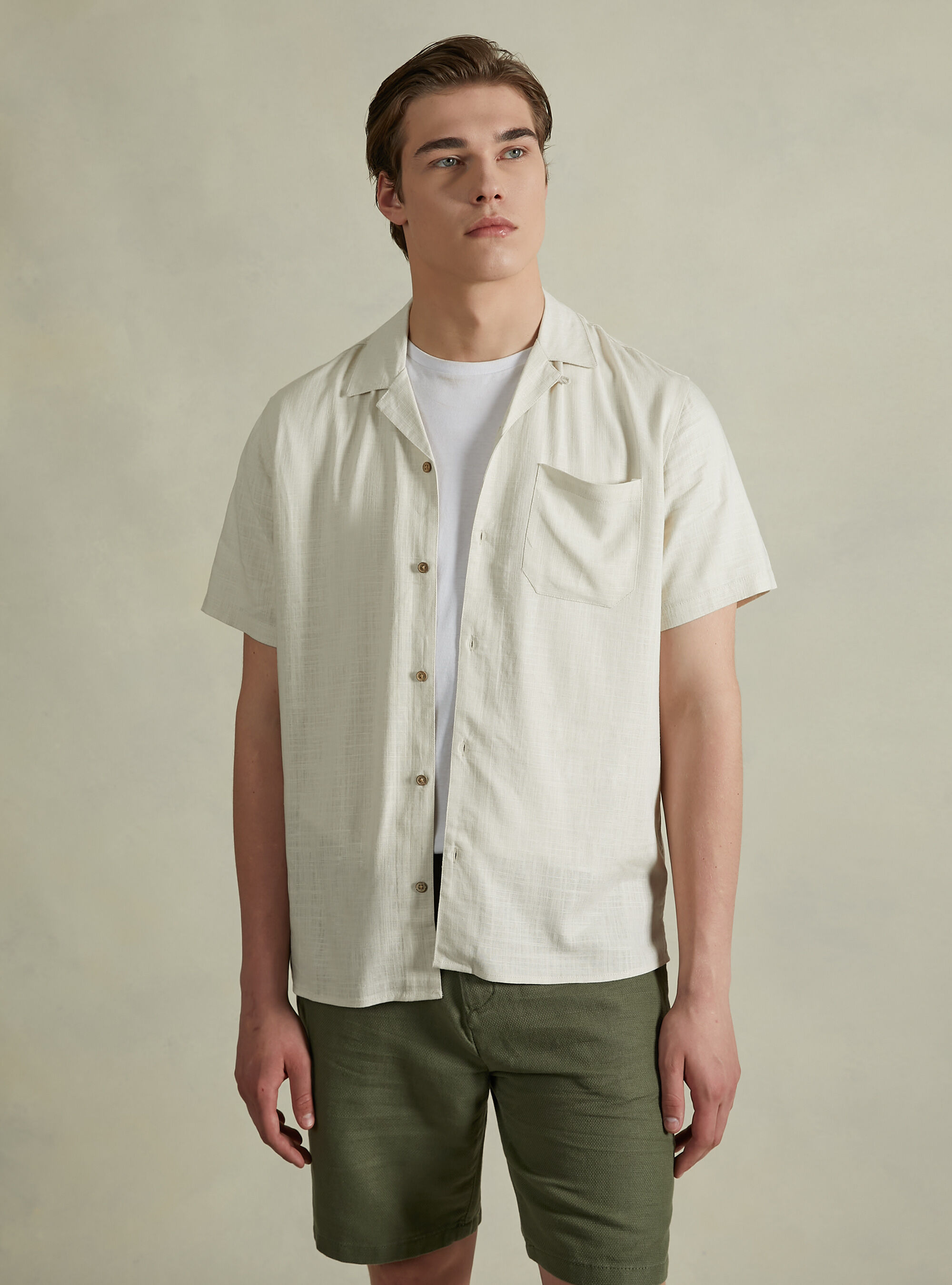 Linen blend shirt with bowling collar