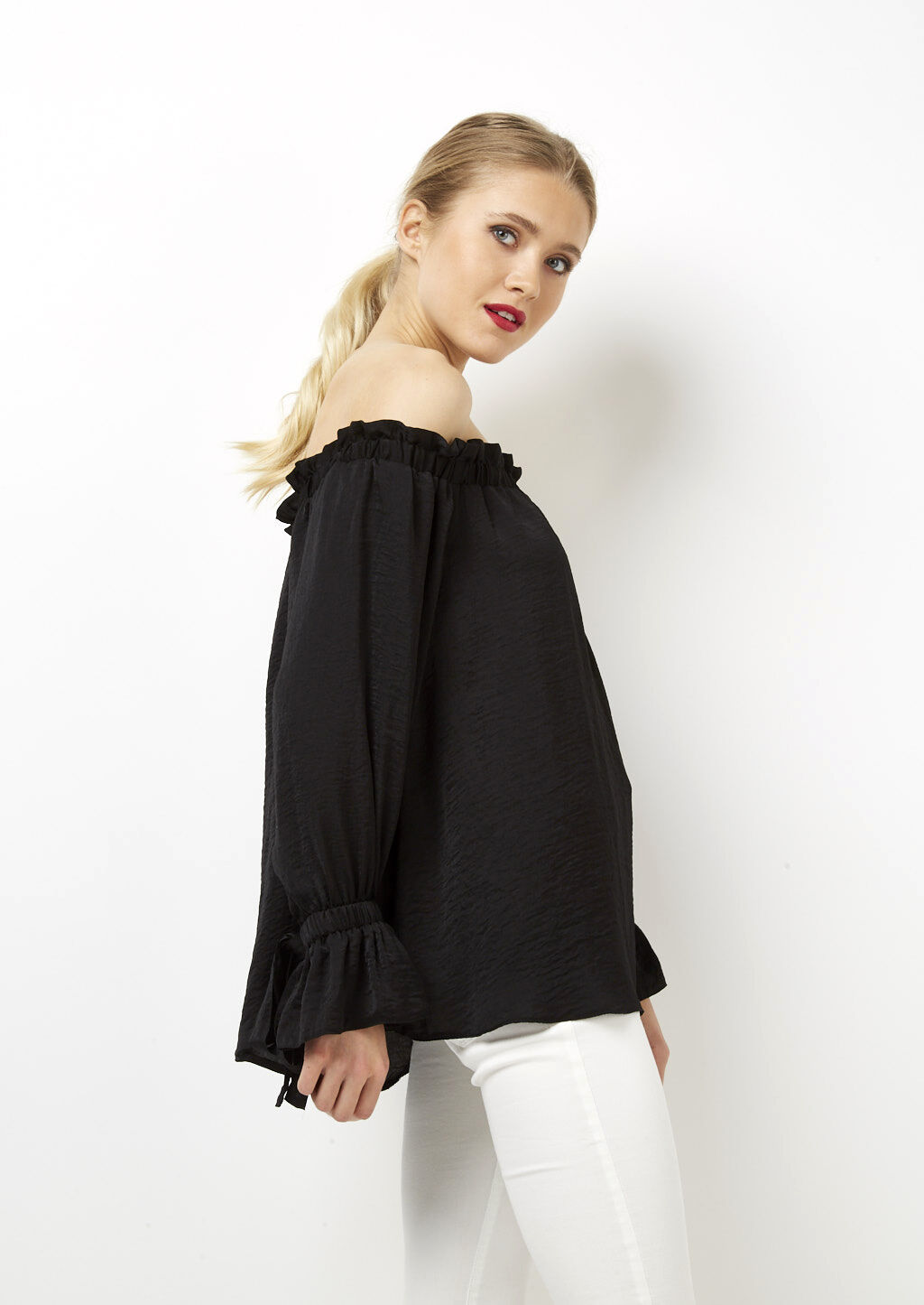 Blusa con scollo bardot, BLACK