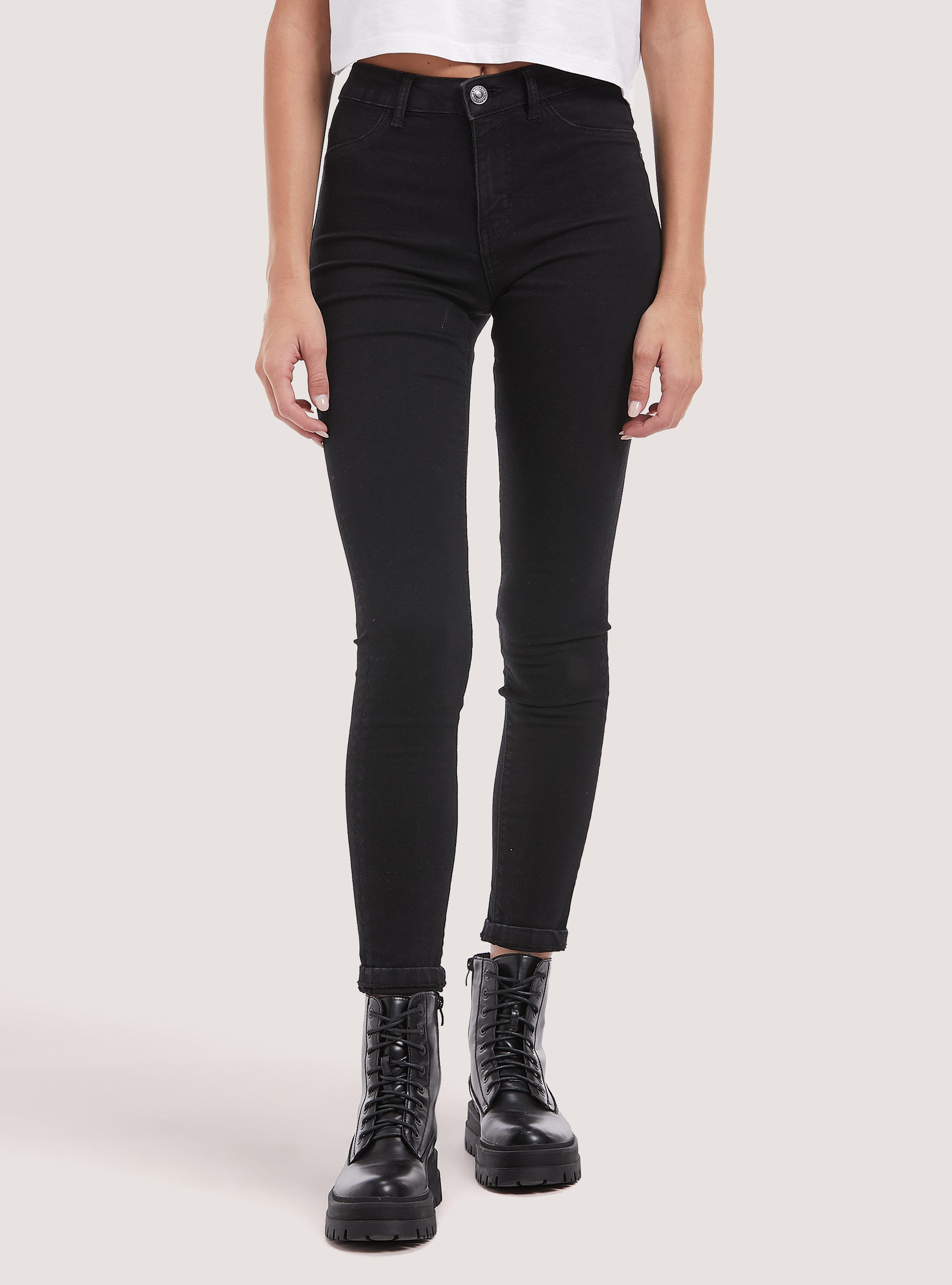 Vaqueros superpitillo de cintura alta en denim el&aacute;stico, D000 BLACK