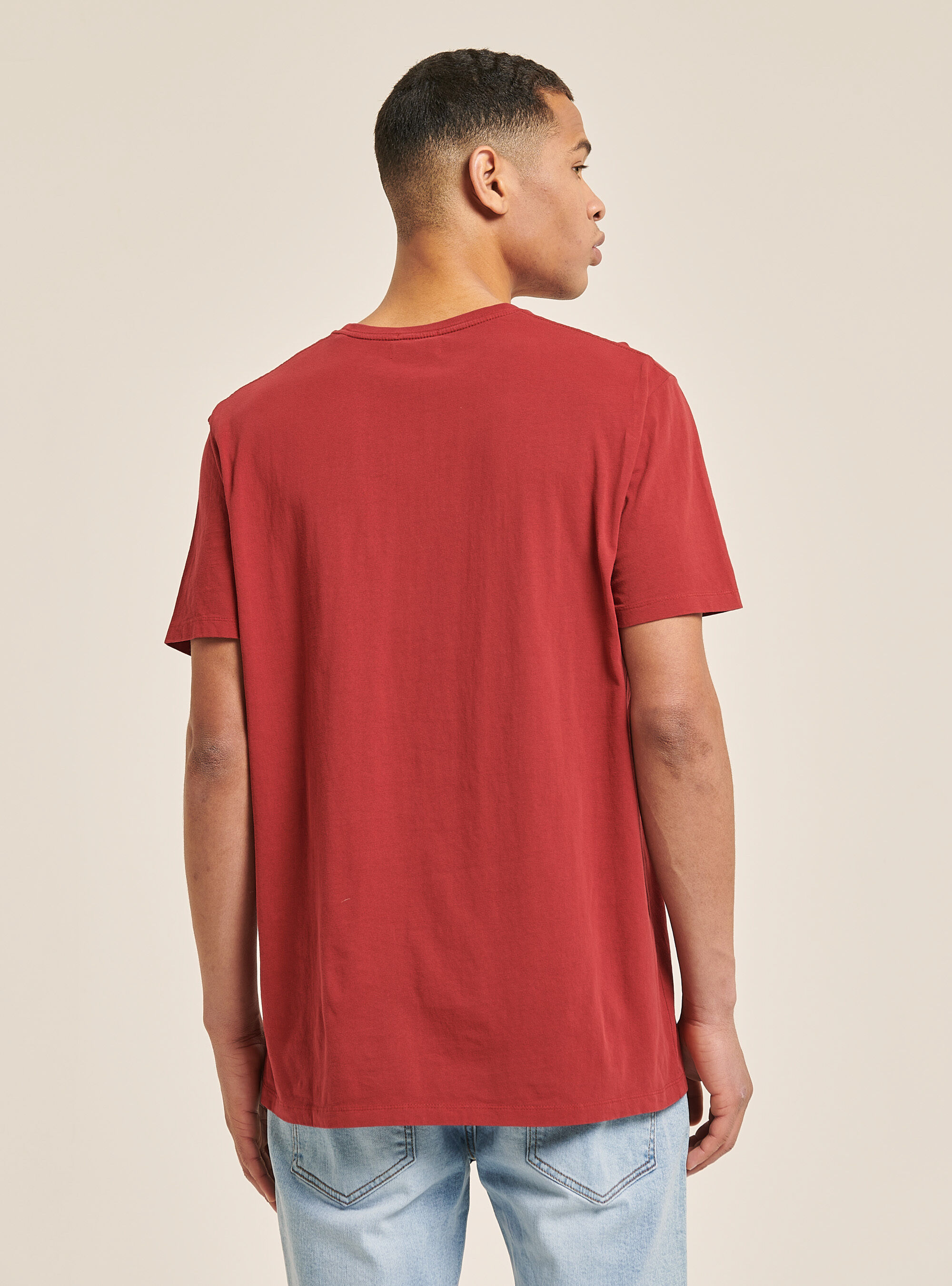 Maglietta girocollo con taschino in cotone, C3328 BORDEAUX