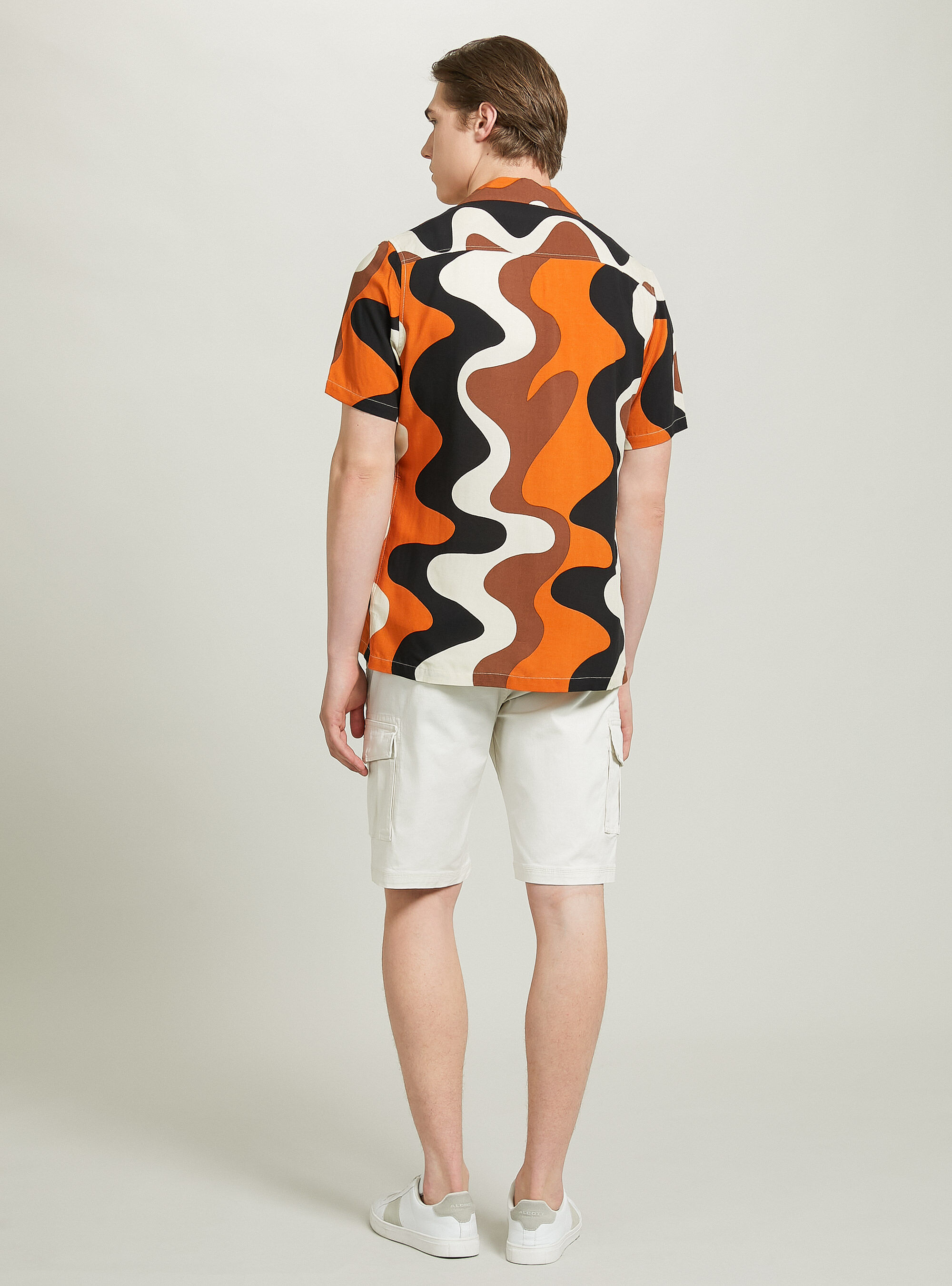 Geometric print shirt, BR2 BROWN MEDIUM