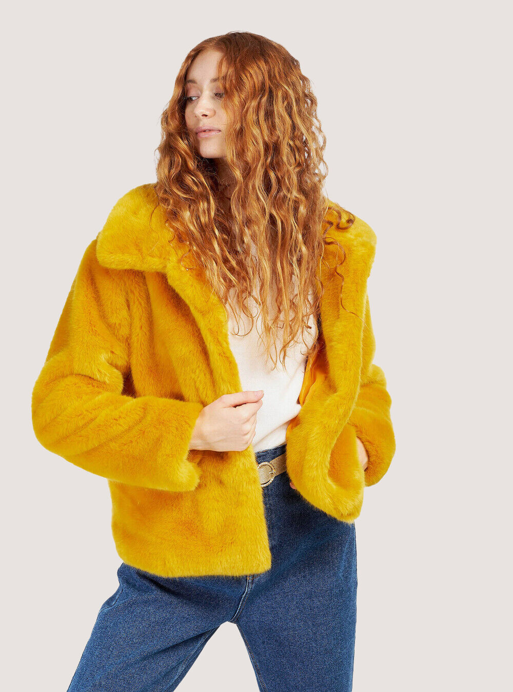 Manteau court sales fausse fourrure