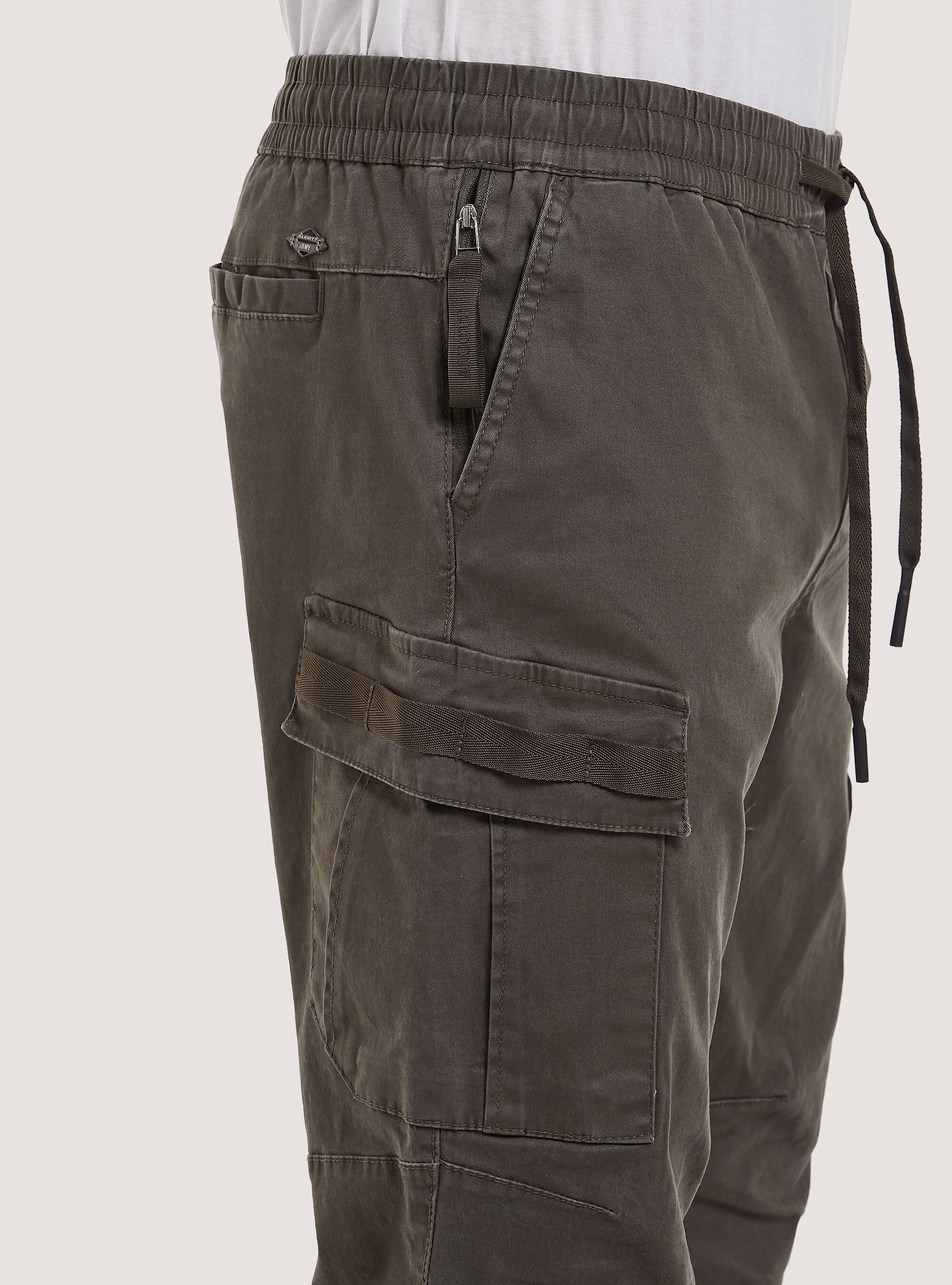 Pantaloni jogger con tasconi in twill stretch, KY1 KAKY DARK