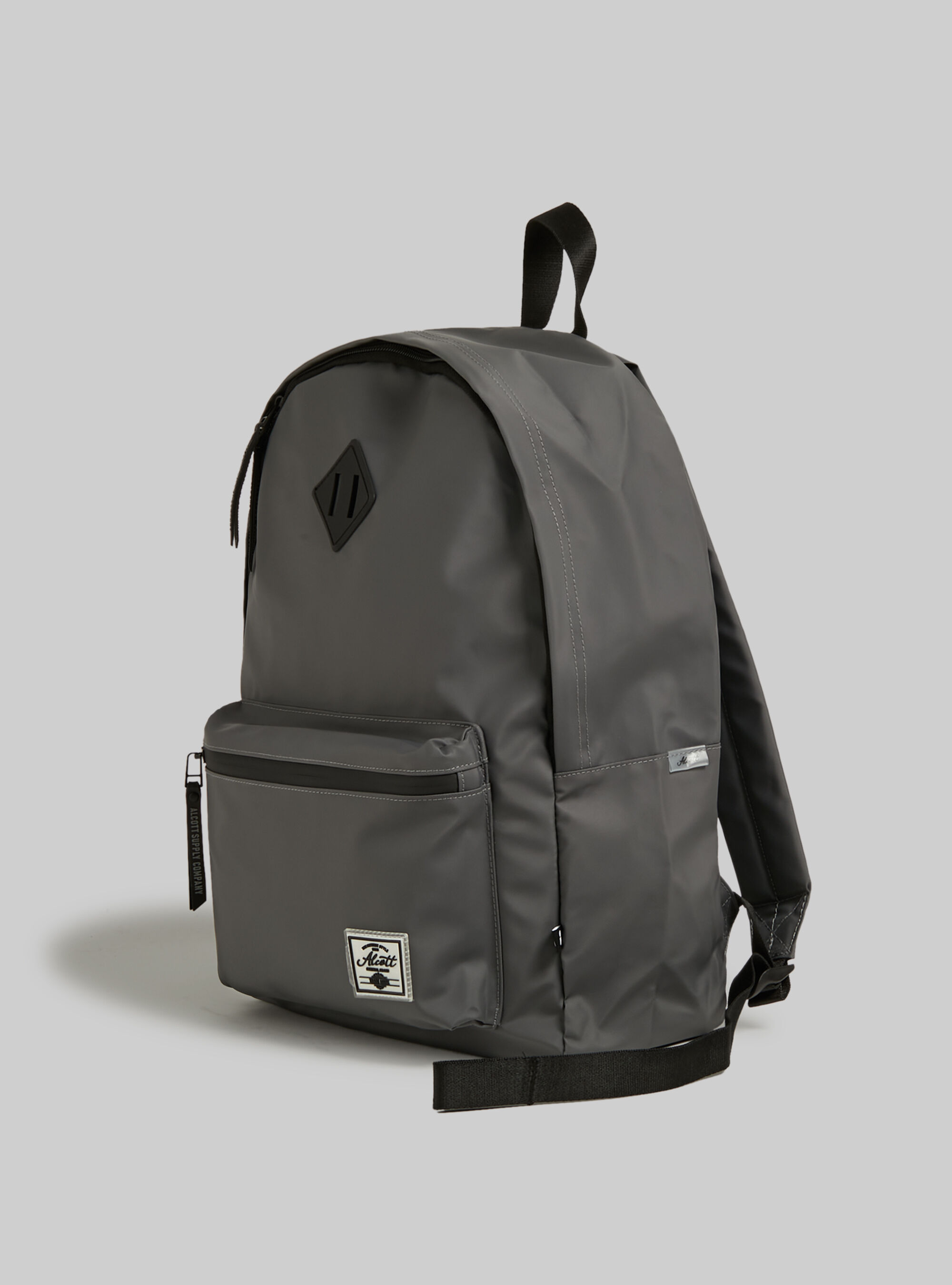 Mochila b&aacute;sica con bolsillo frontal