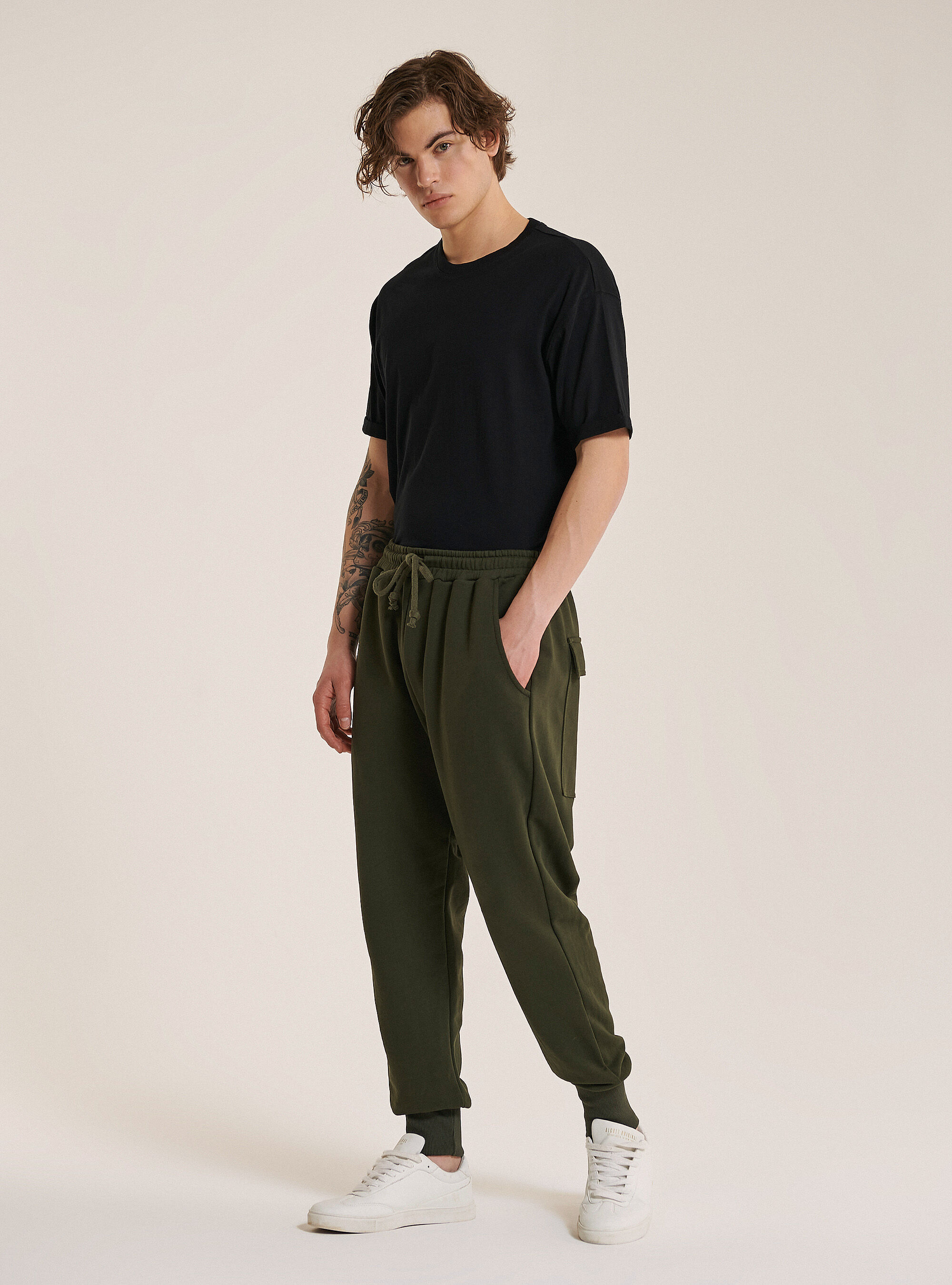 Basic fleece jogger with low crotch, C5587 KAKY