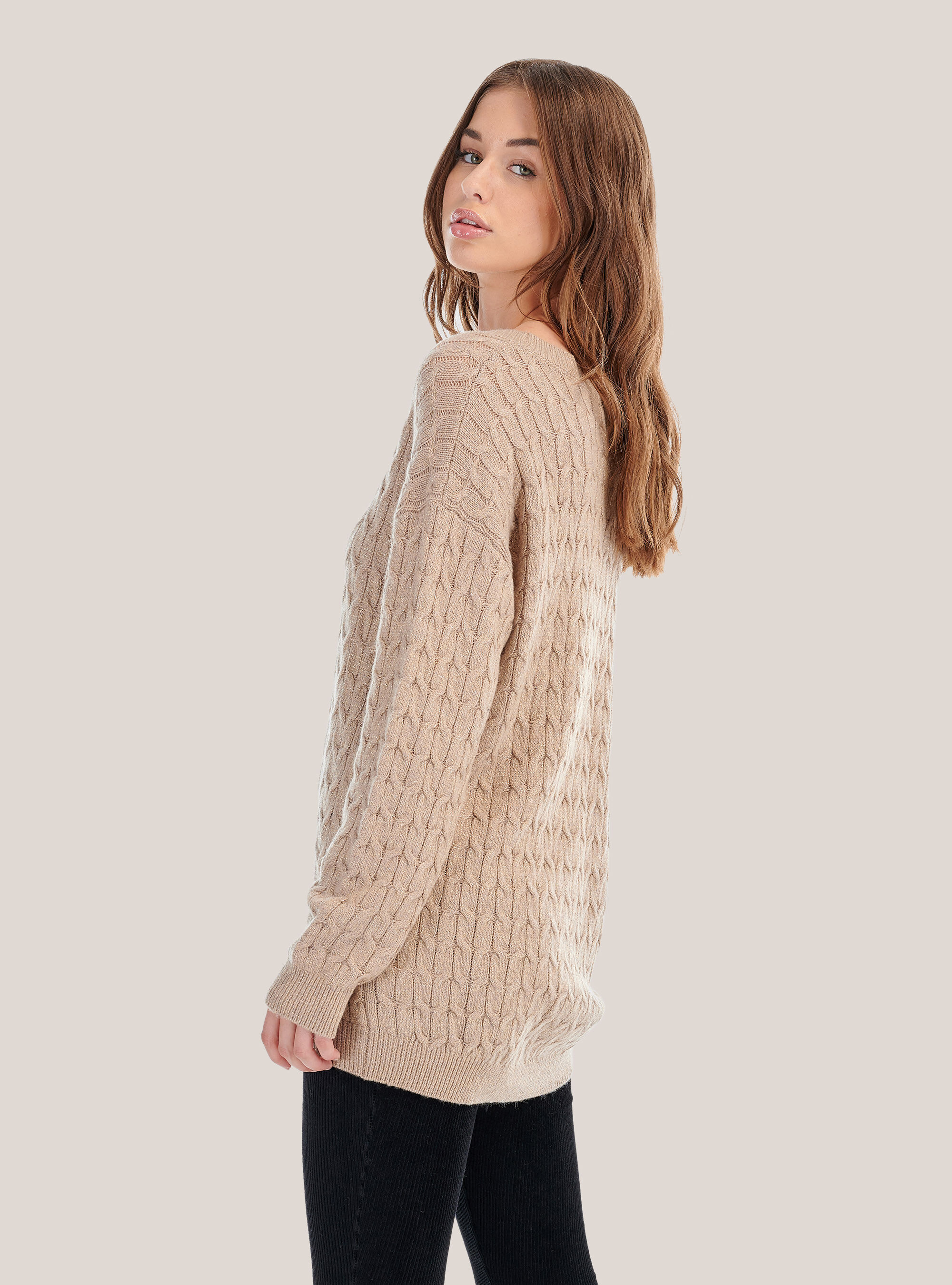 Pull en maille torsad&eacute;e, C5557 BEIGE