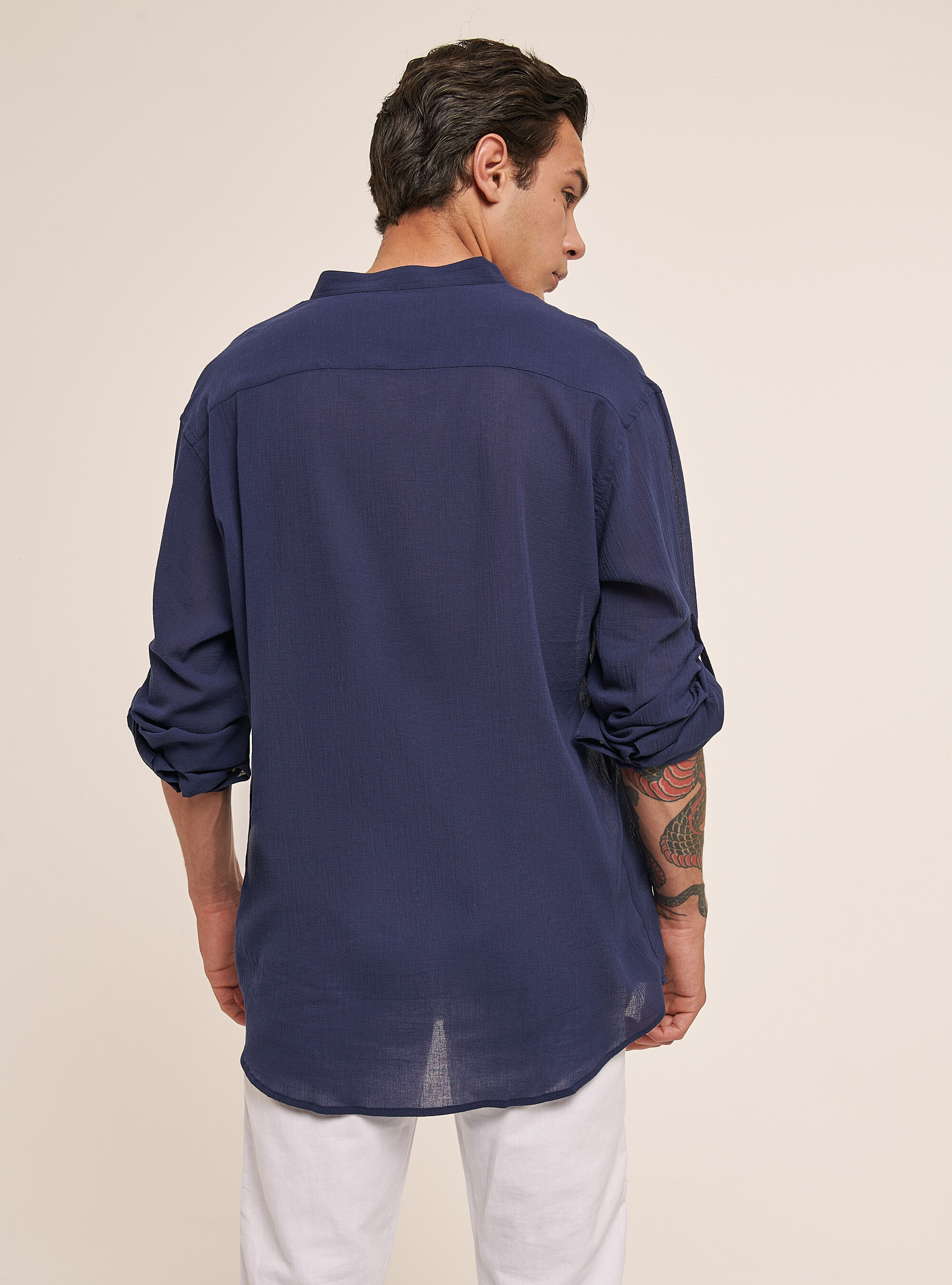 Chemise &agrave; manches longues en coton avec col cor&eacute;en, C214 BLUE NAVY