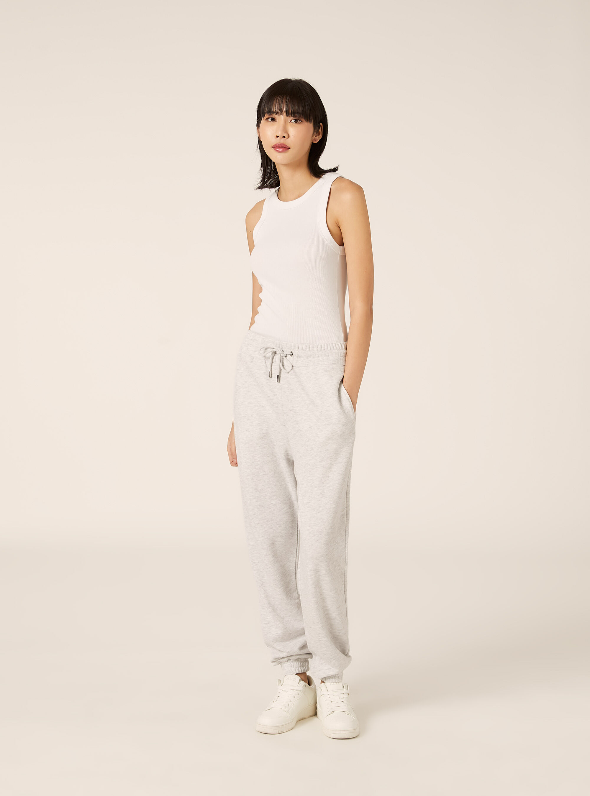 Sweatshirt jogger pants
