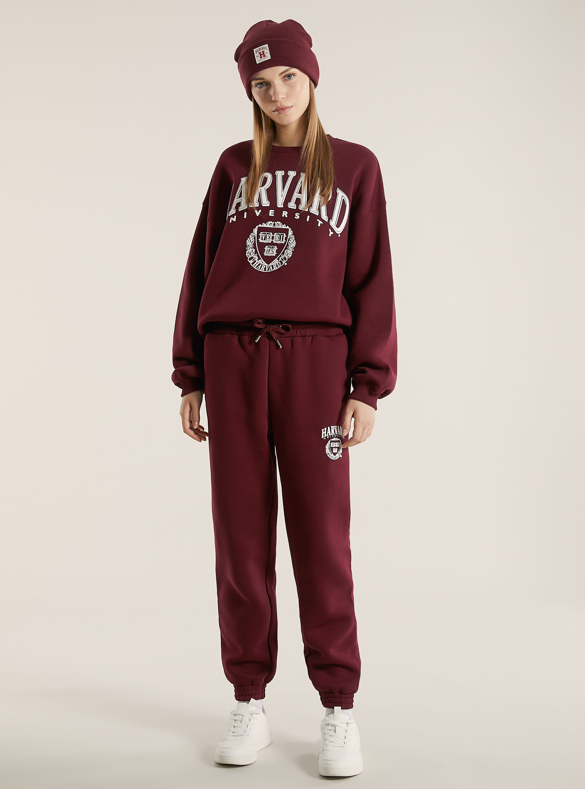 Harvard joggers clearance
