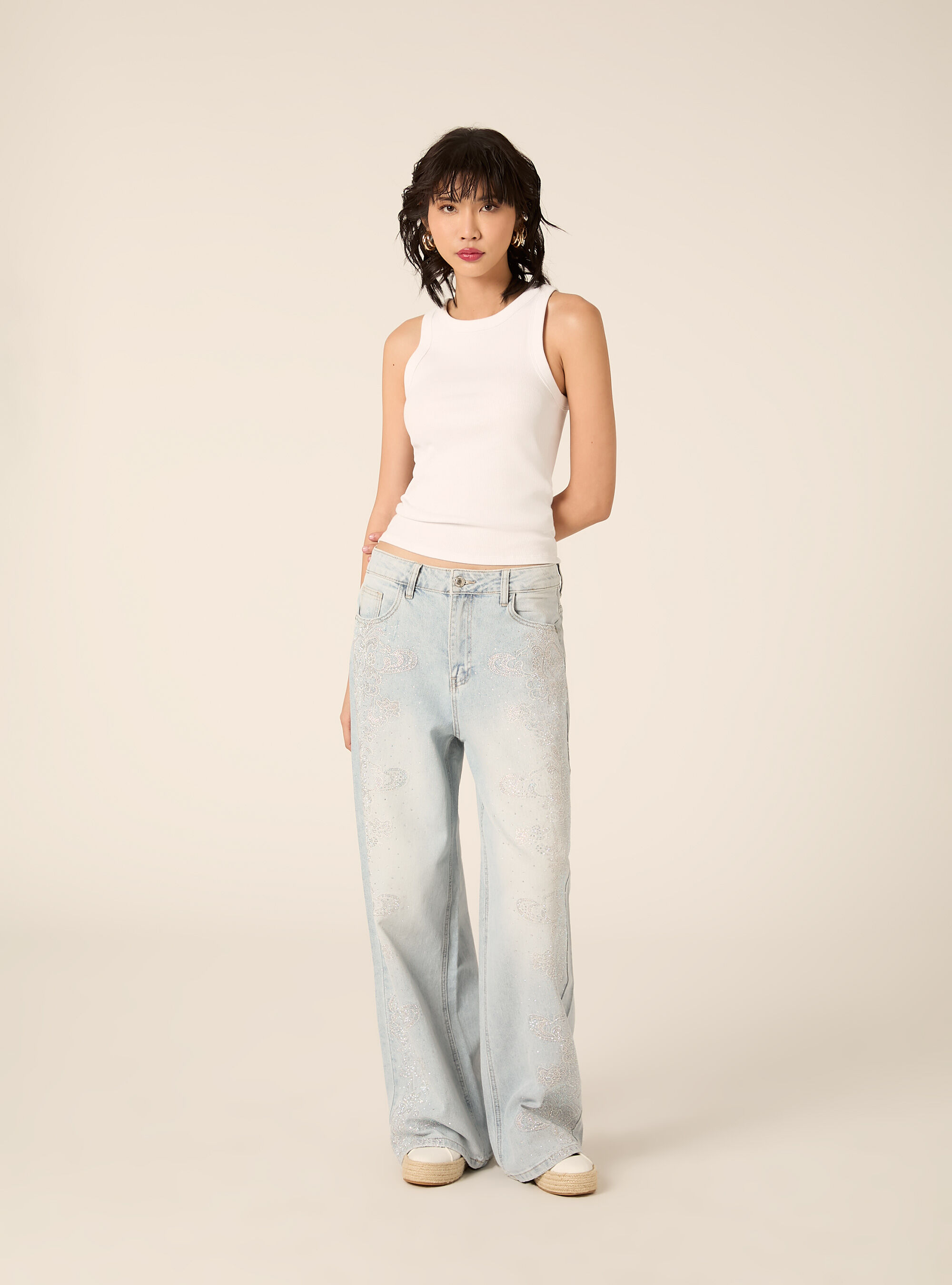 Straight fit jeans with embroidery and rhinestones