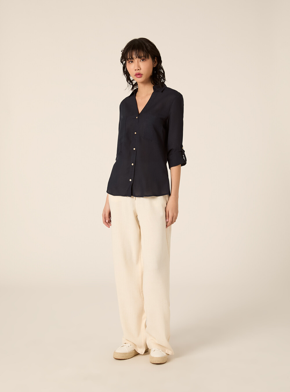 Linen-blend shirt with a V-neck, NA1 NAVY DARK