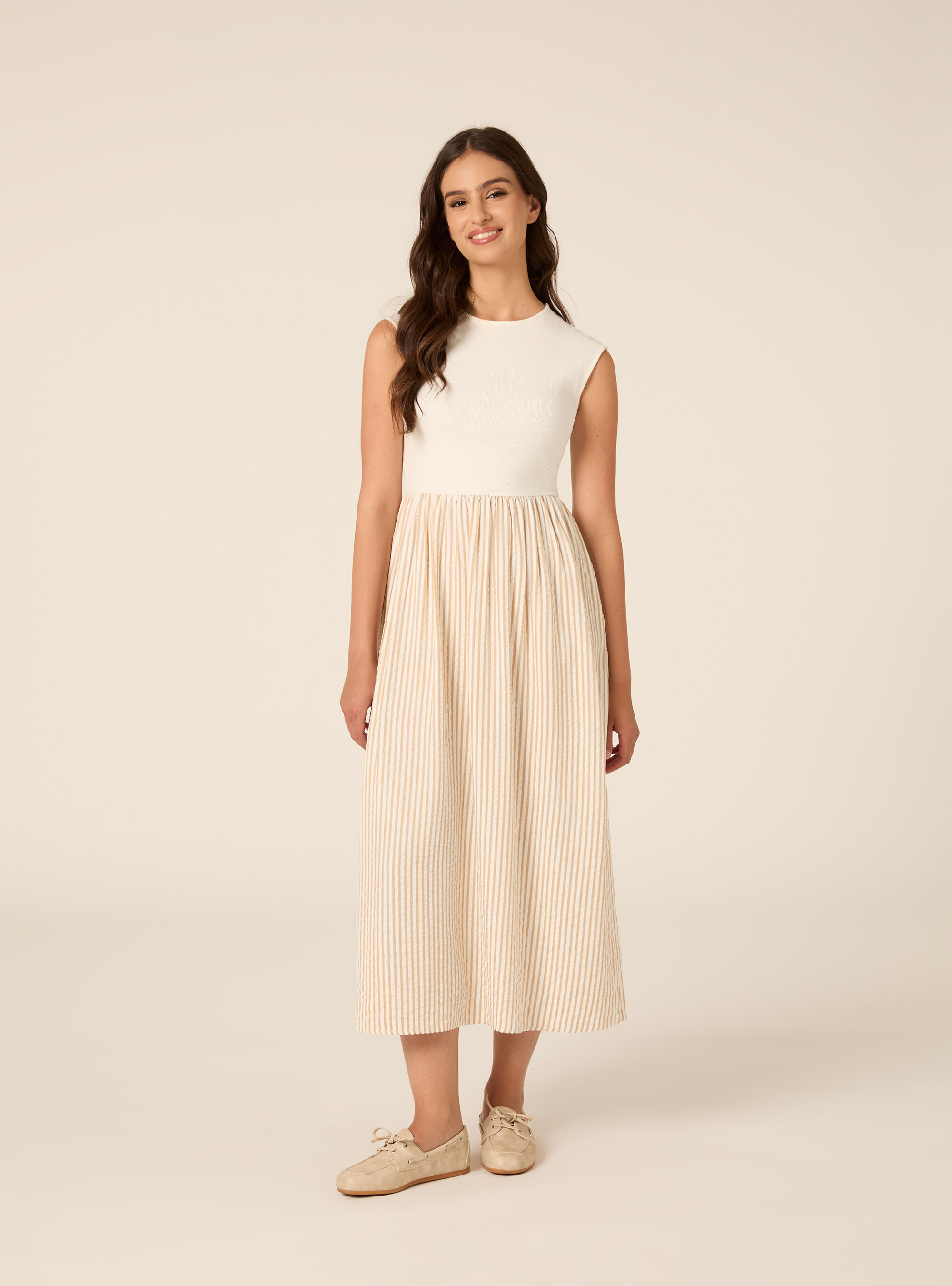 runway ladies dress Taffeta Long Lady Cape Performance Costumes Not Include – TANYA BRIDAL Choose Color:Navy Blue VASICAR Chest of Drawers From our Womens Dresses designer-dolce-and-gabbana
