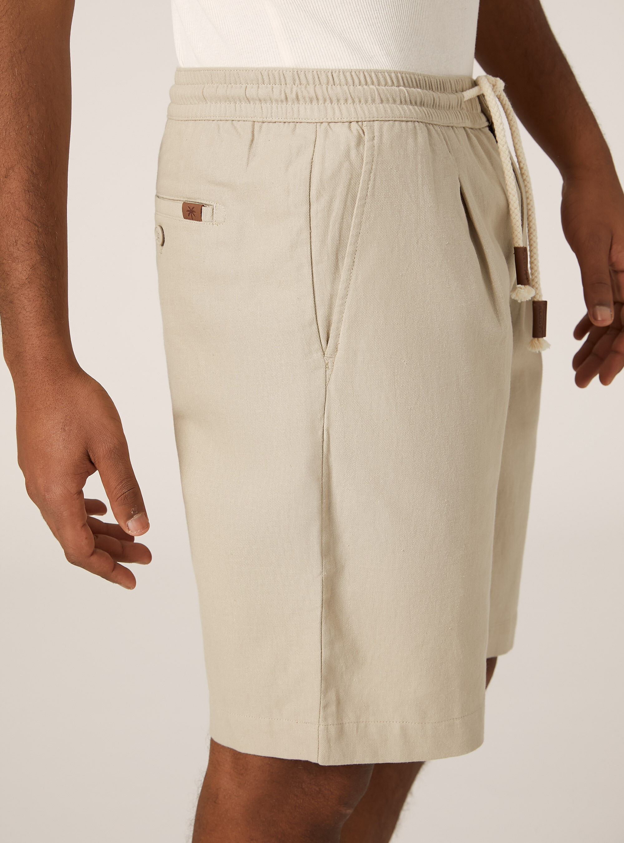 Bermuda en lin avec cordon de serrage, BG3 BEIGE LIGHT