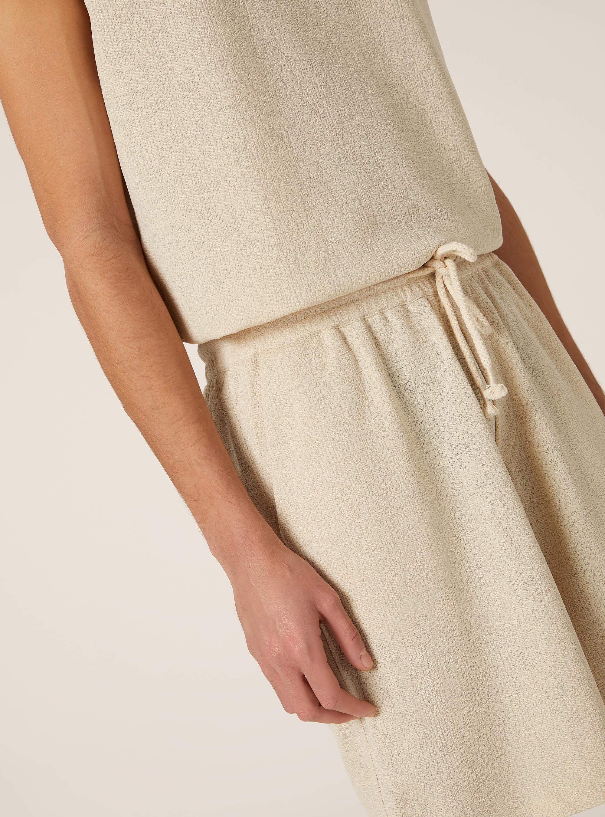 Bermudas con textura y cord&oacute;n ajustable, CR3 CREAM LIGHT