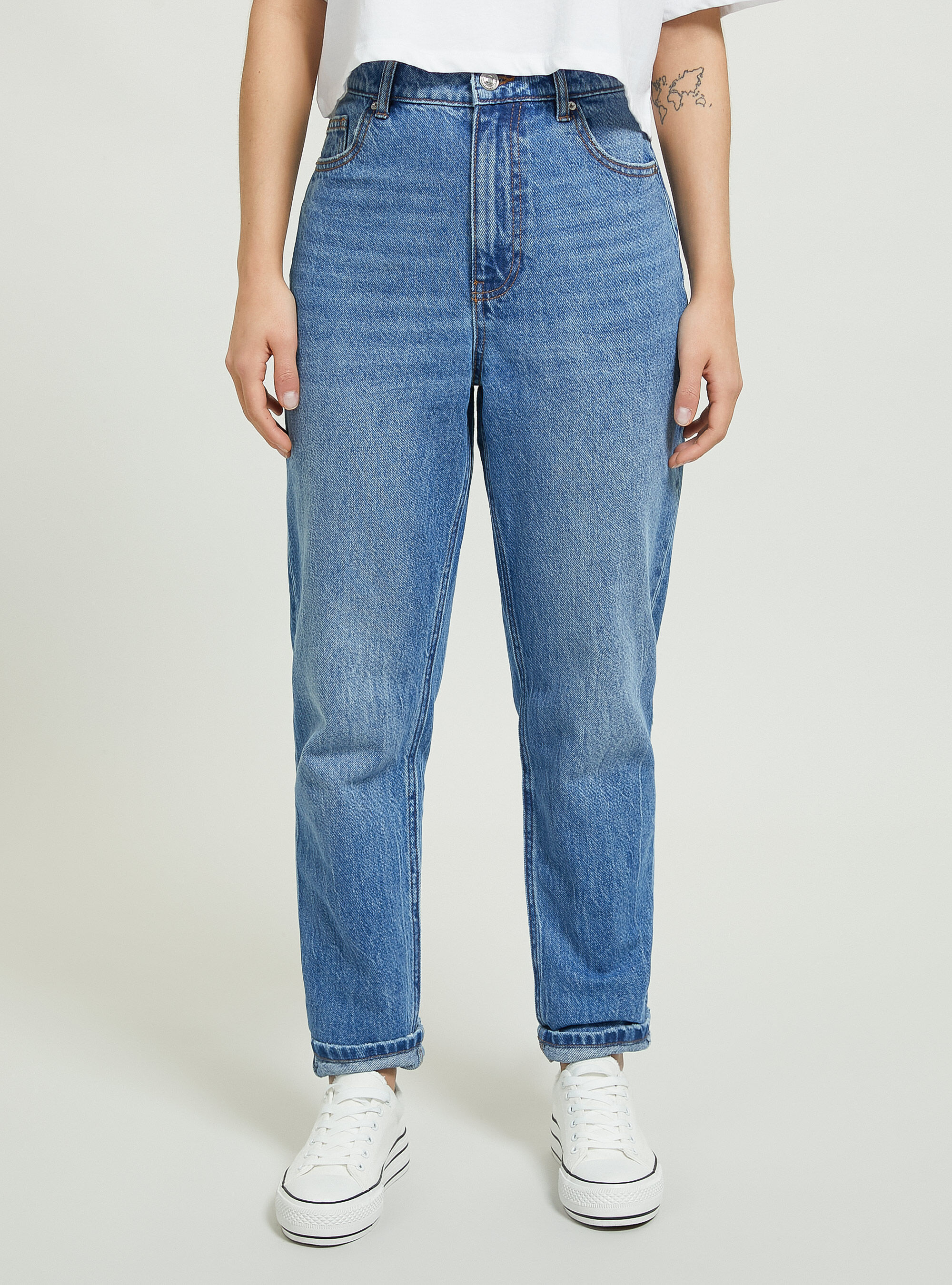 Mom jeans fit shop