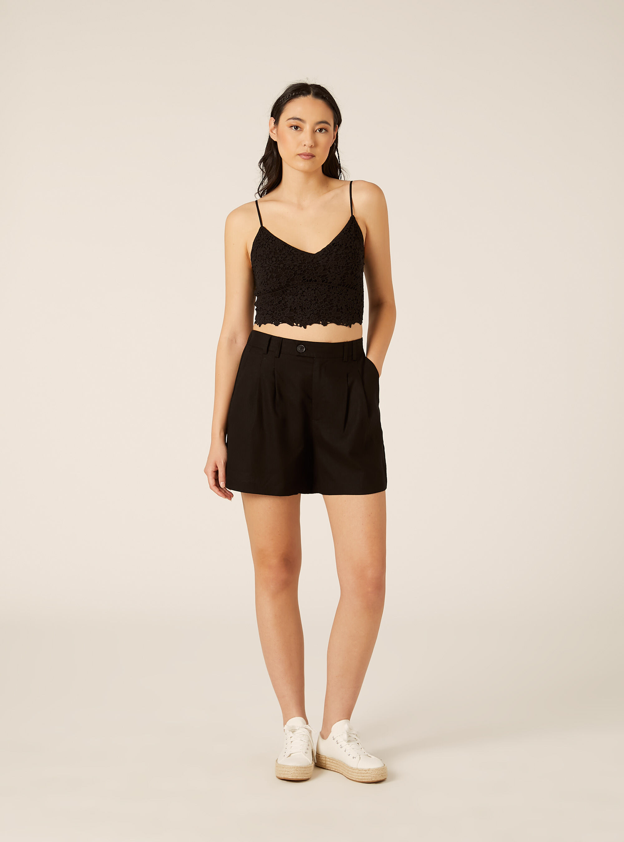Top crochet con bretelle, BK1 BLACK