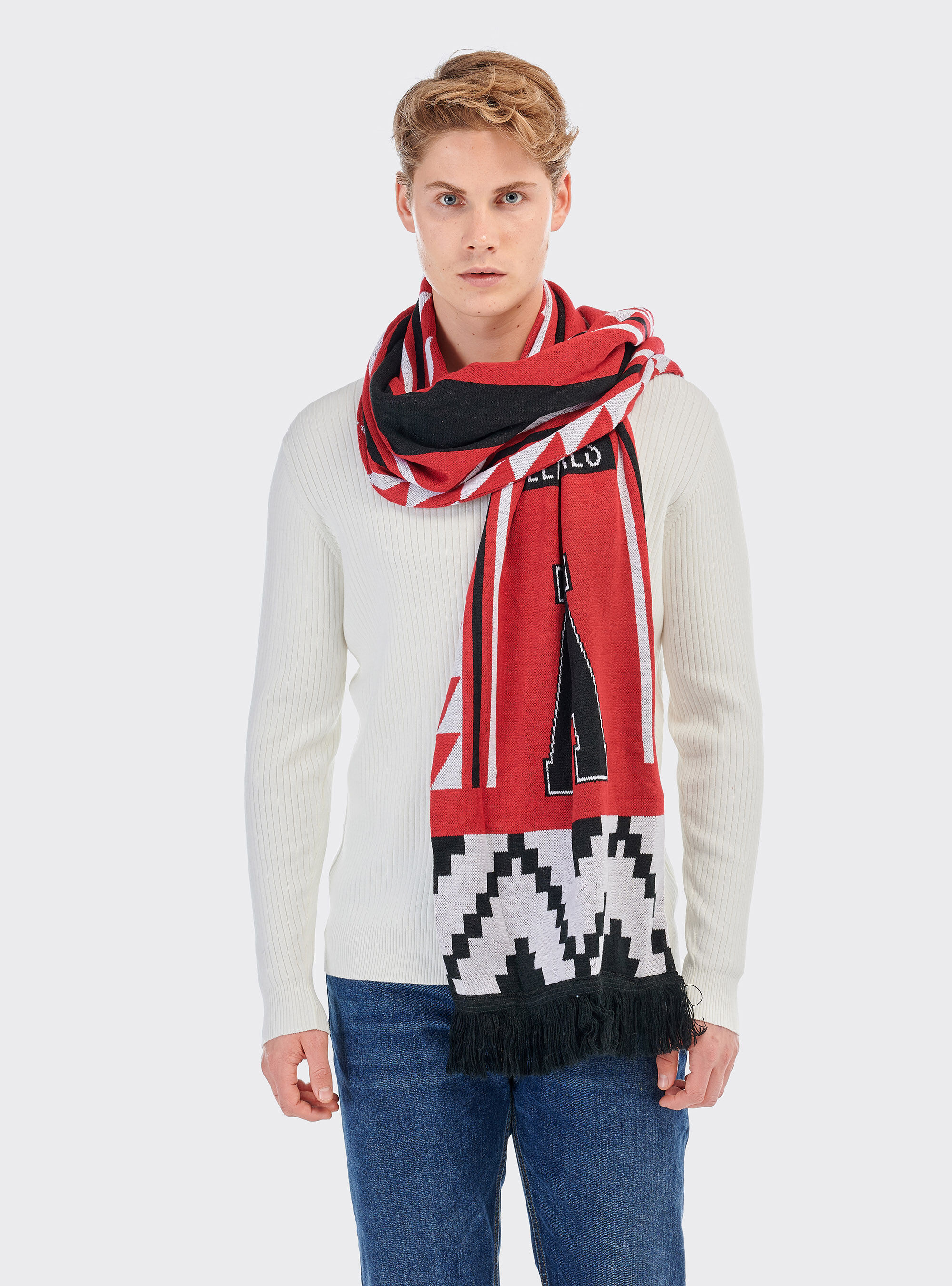 Sciarpone millennials, ROJO