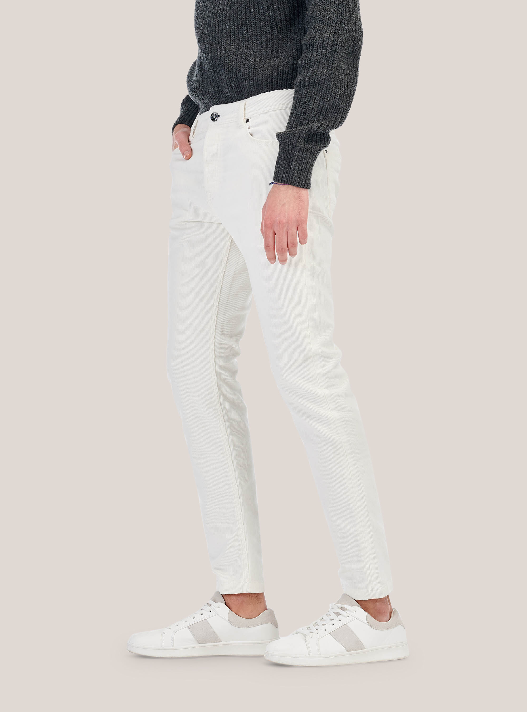 Corduroy skynny fit trousers, WH1 OFF WHITE