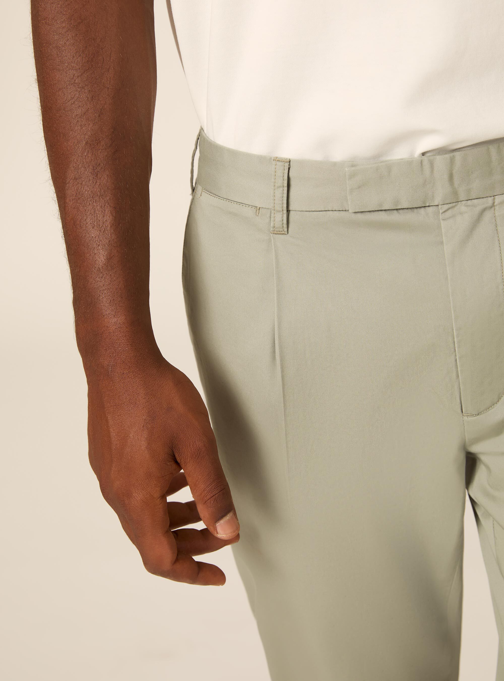 Pantaloni chino slim fit in twill, SG3 SAGE LIGHT