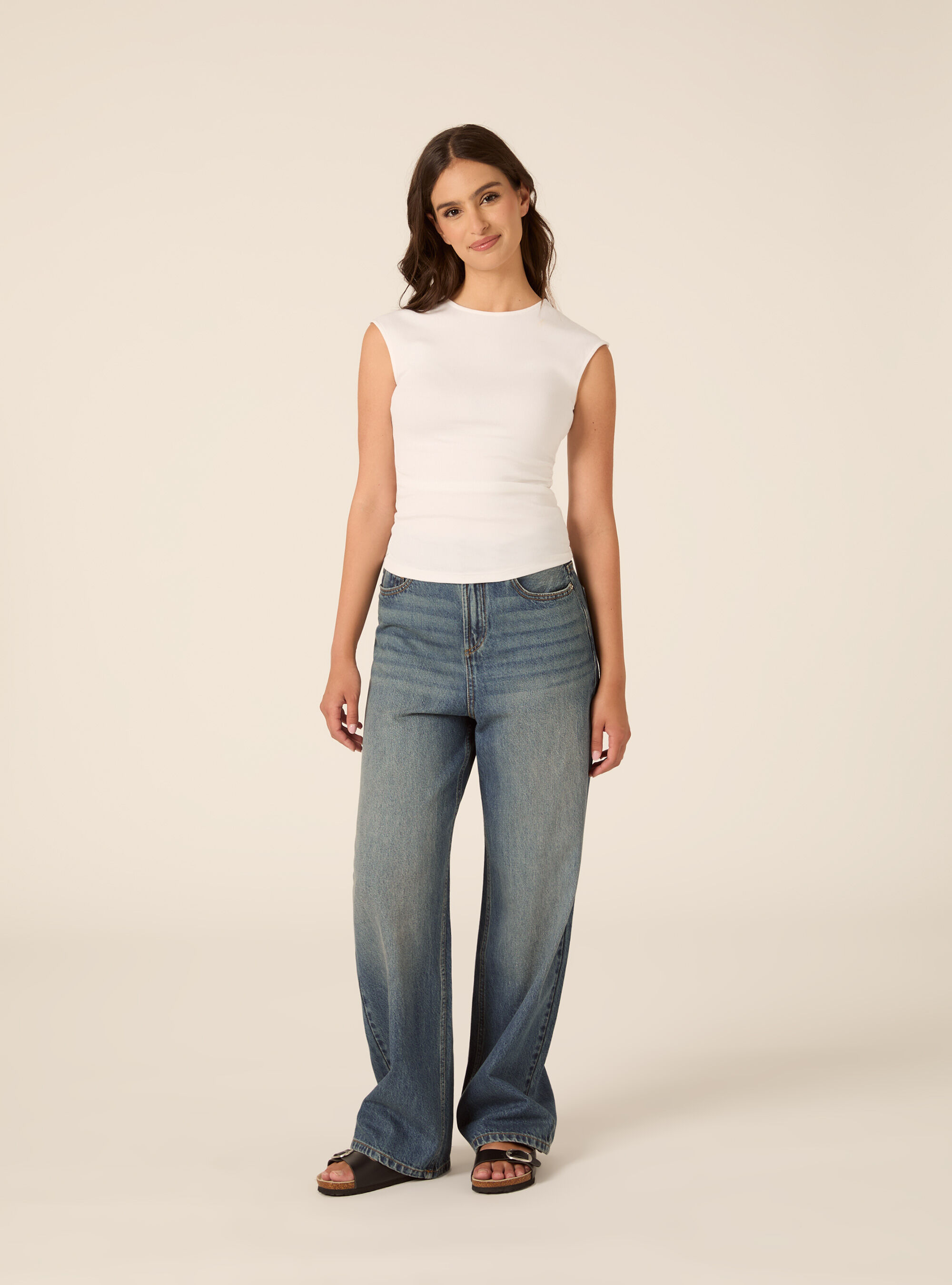 T-shirt basic con arriccio