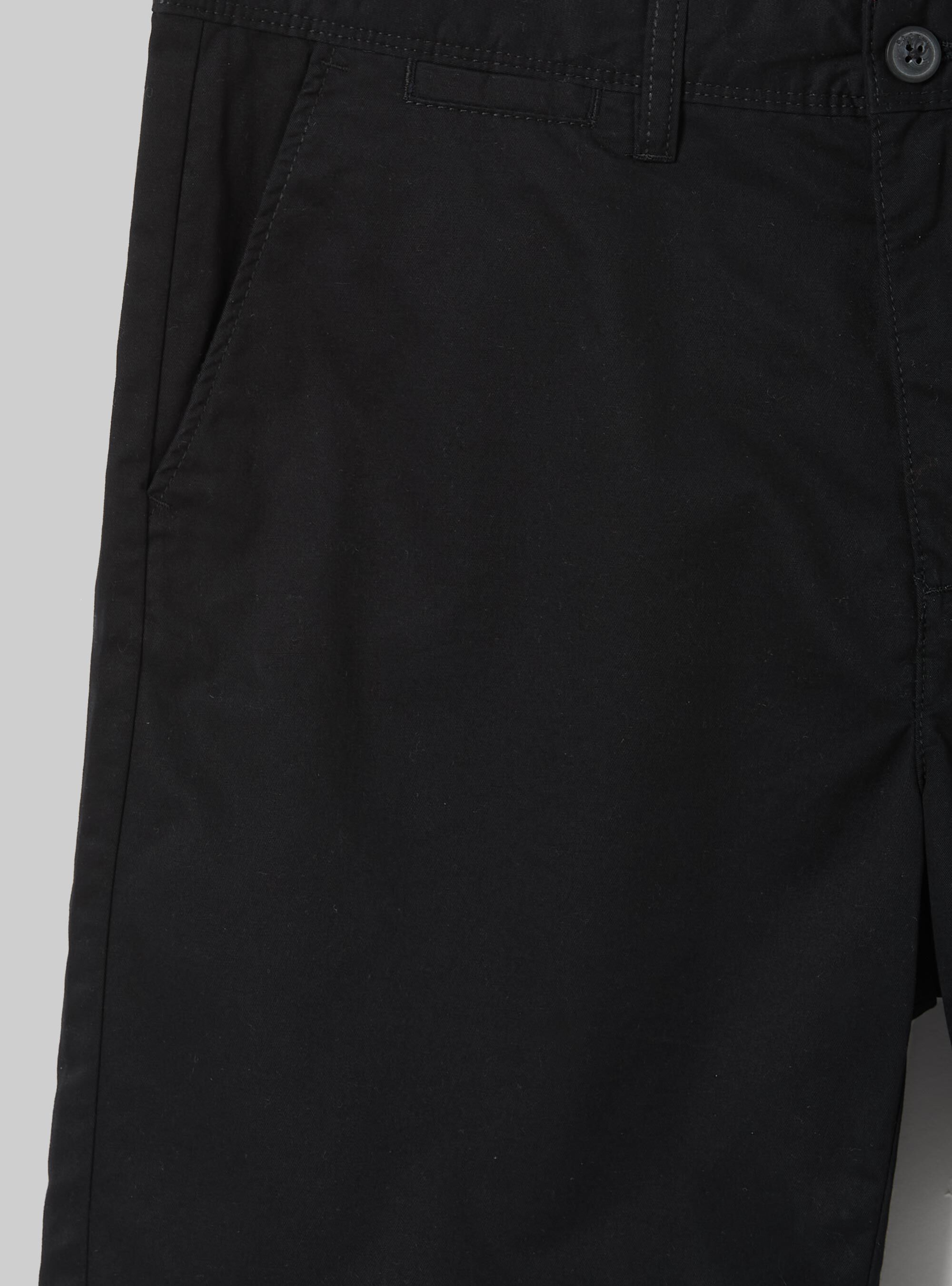 Bermudas de sarga de ajuste liso, BK1 BLACK
