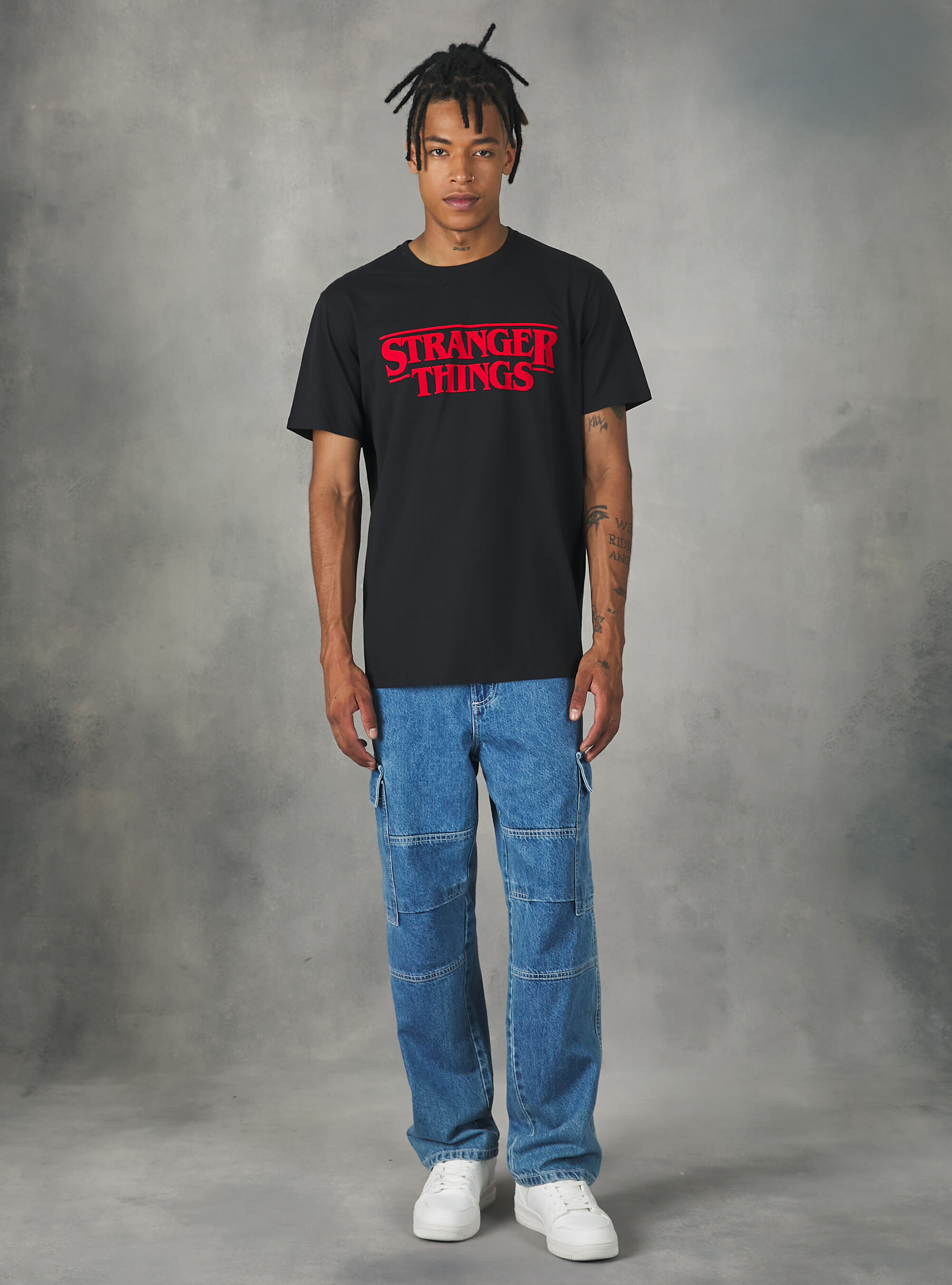 Maglia stranger things shop pull and bear