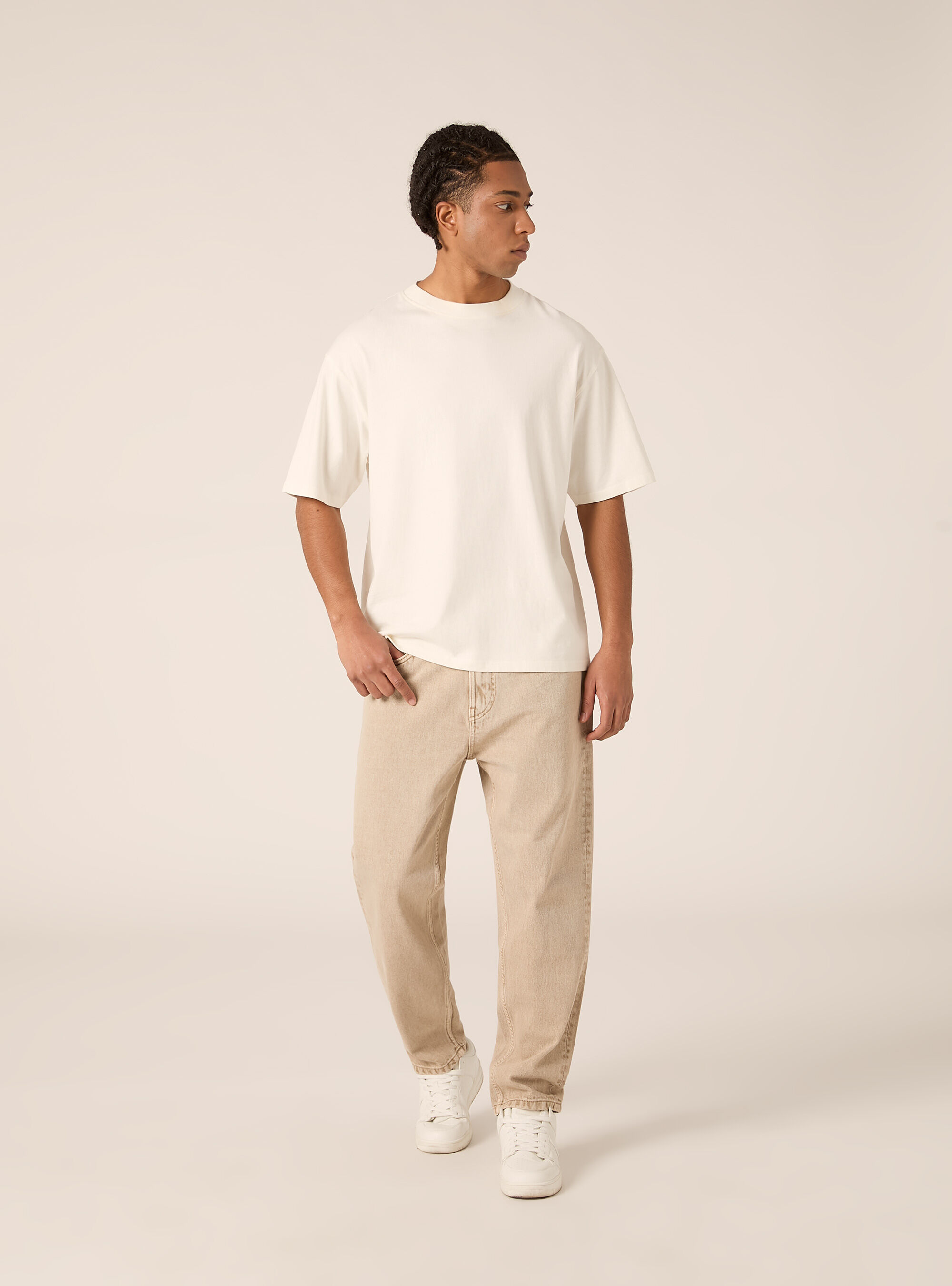 Pantalone loose fit in denim colorato